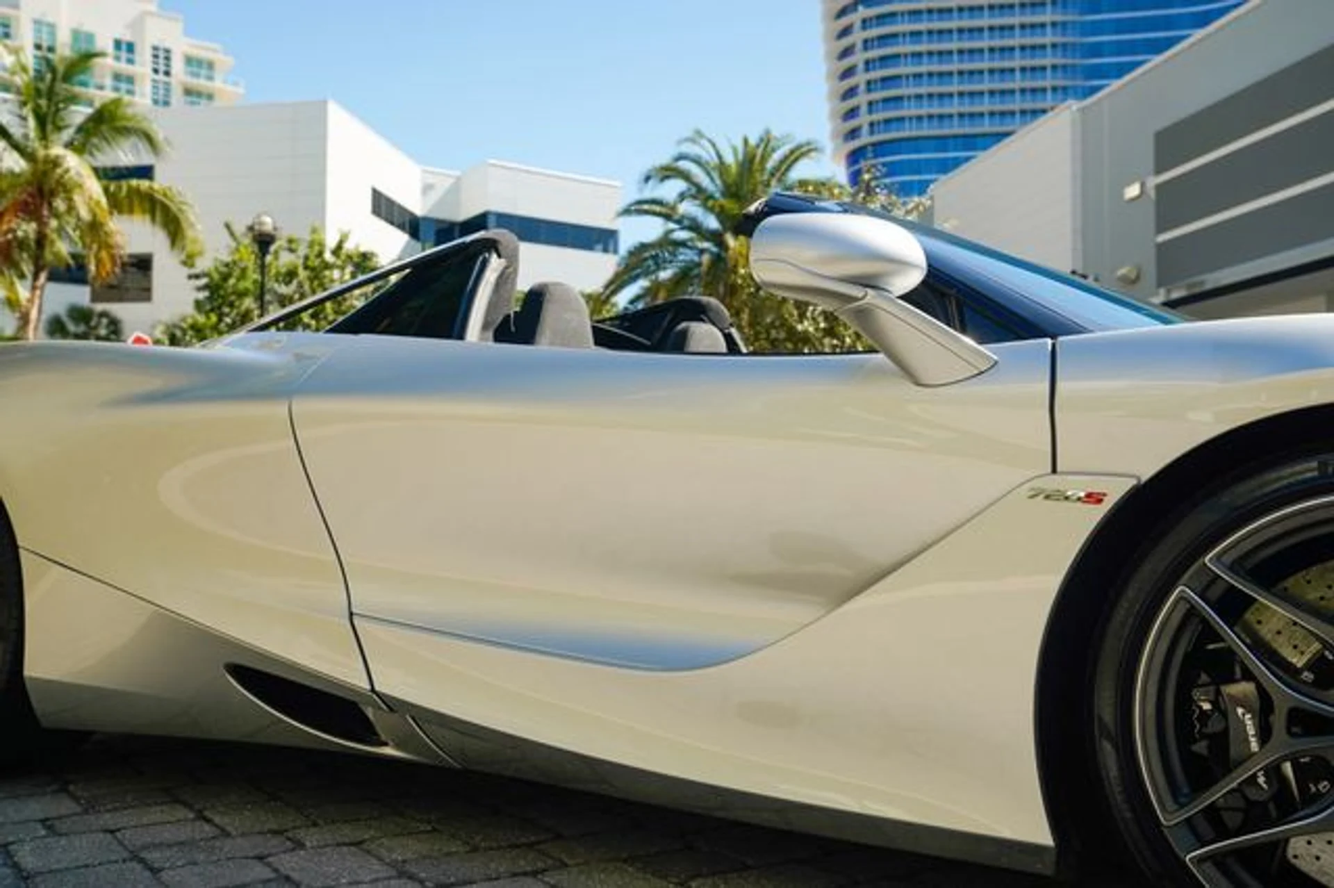 mph039_1873701315_22938050_40_0c6697f8c3