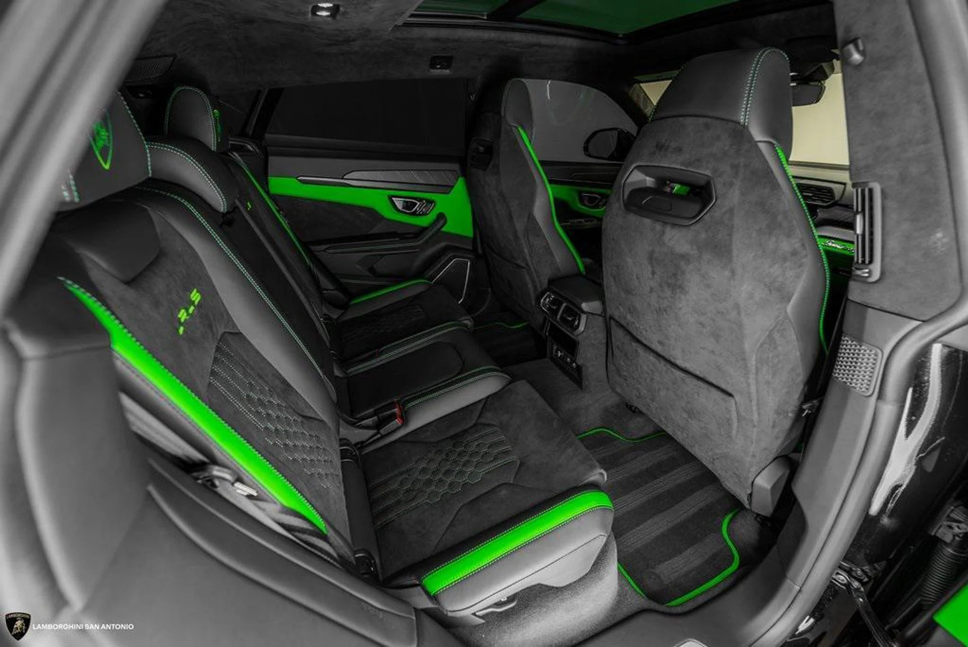 mph039_1876896650_l_N_Yy64row_DX_Gu_d_Be_Hd_FYP_r_B2_I_8af4432693