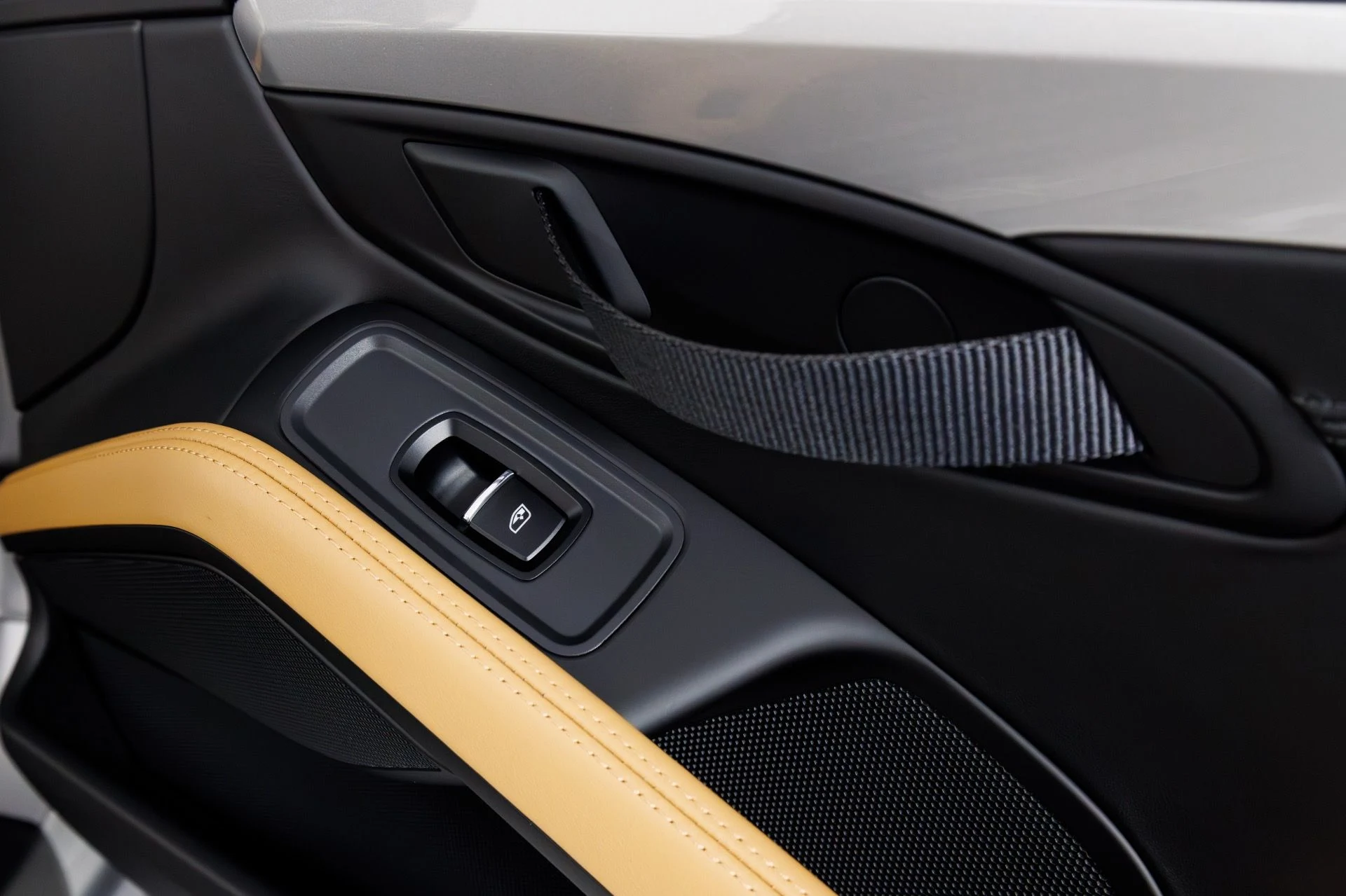 mph039_188348095_Used_2019_Porsche_911_Speedster_1770313320_9276e2afec