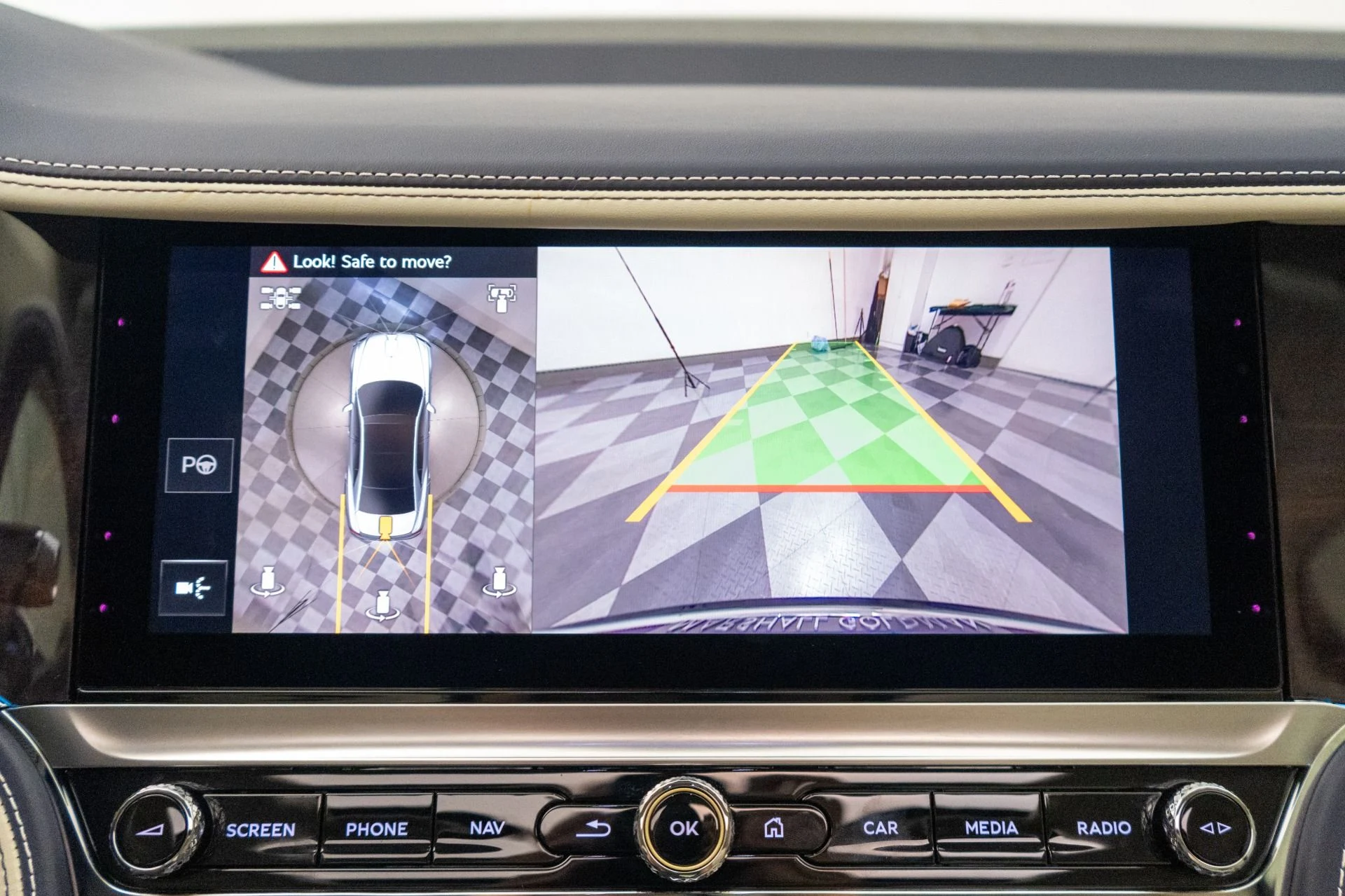 mph039_1892849693_Used_2026_Bentley_Flying_Spur_Azure_Bang_and_Olufsen_Audio_Mulliner_Driving_Specification_1778702306_1b54bf9056