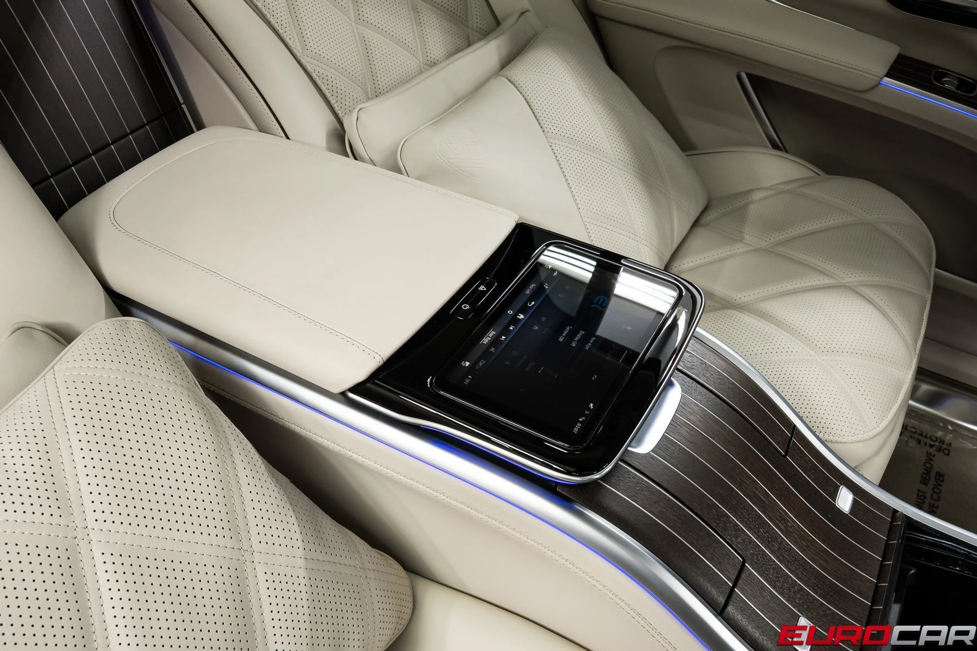 mph039_1900761415_118259e5_4d93_4d18_8bec_35e089fb06f9_532b46b12e