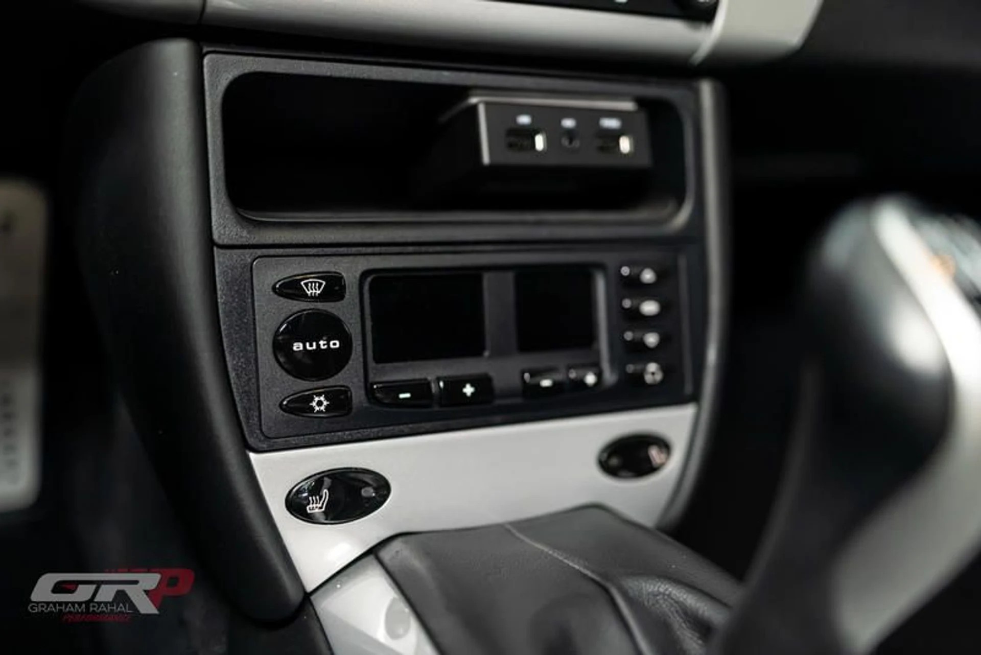 mph039_19028225_63_E8_EC_08_1_A06_4469_A6_F1_D5_B5_EF_47_AD_39_2efb2f4923