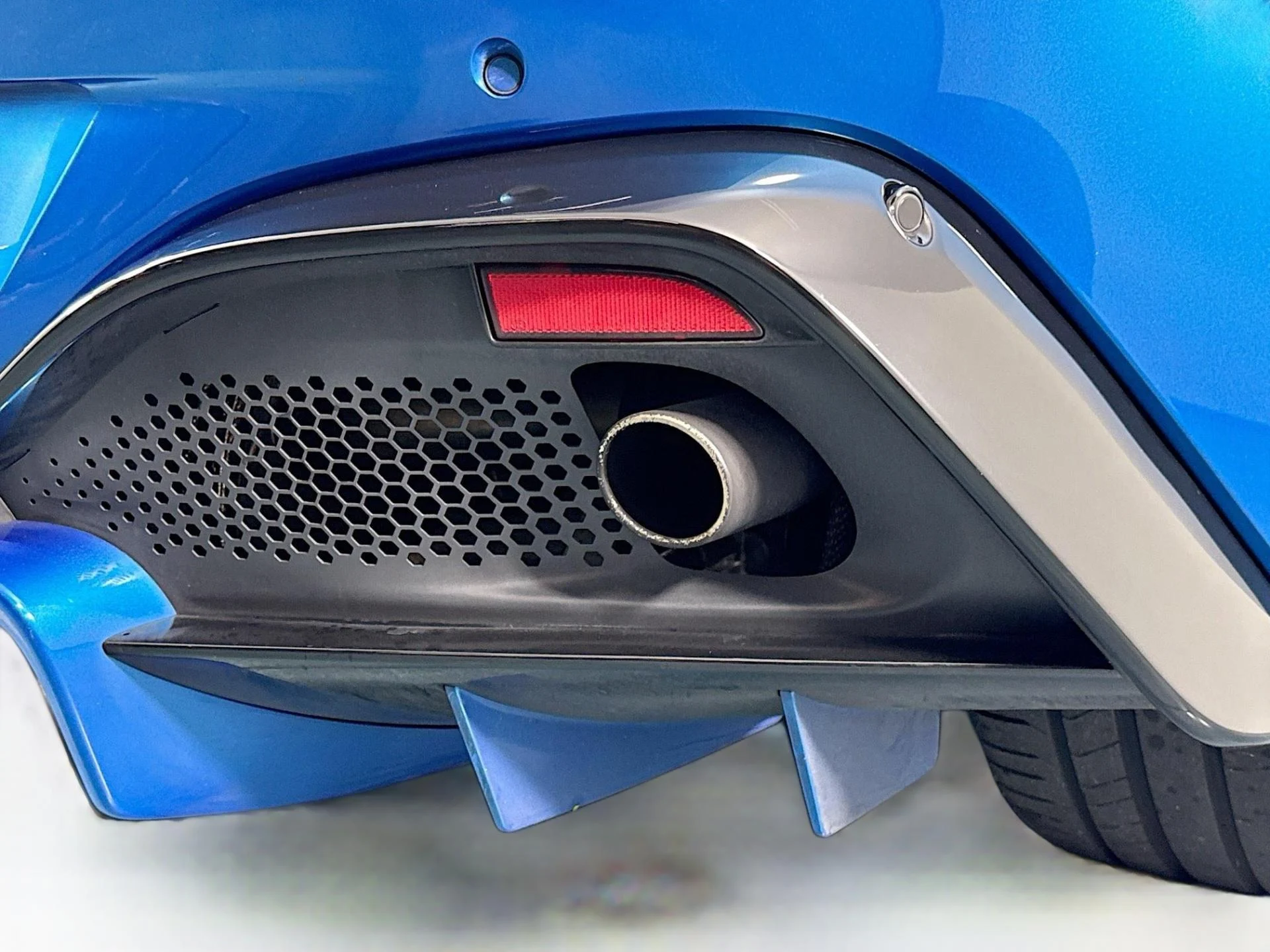 mph039_190529262_Used_2019_Aston_Martin_Vantage_1784071685_0ae125acc2