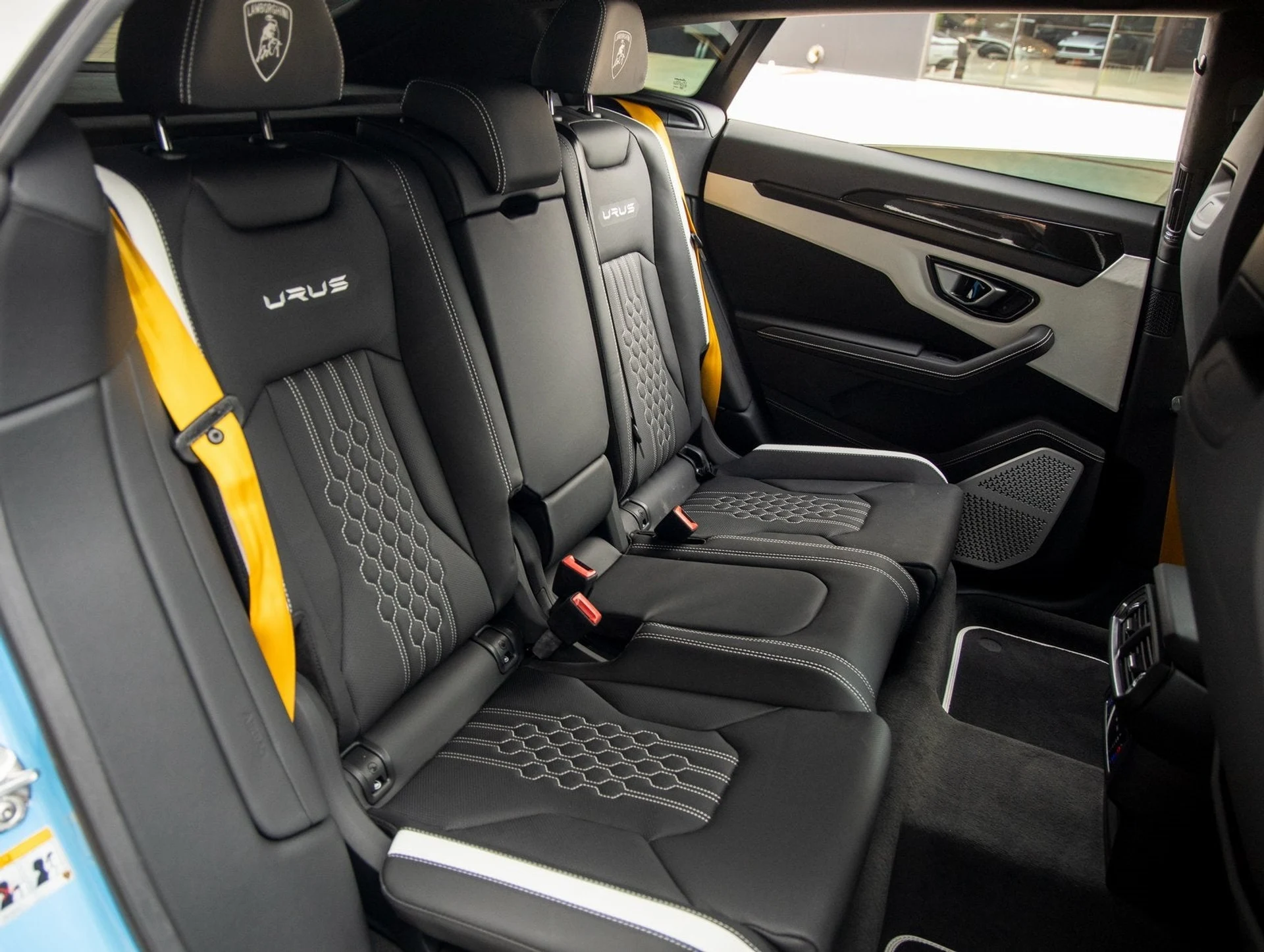 mph039_1911731777_40_8d882d9272