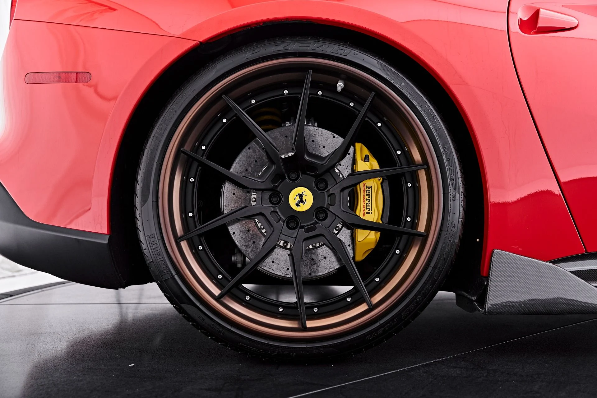 mph039_1927657298_Used_2014_Ferrari_F12_Berlinetta_1785289801_5802a18747