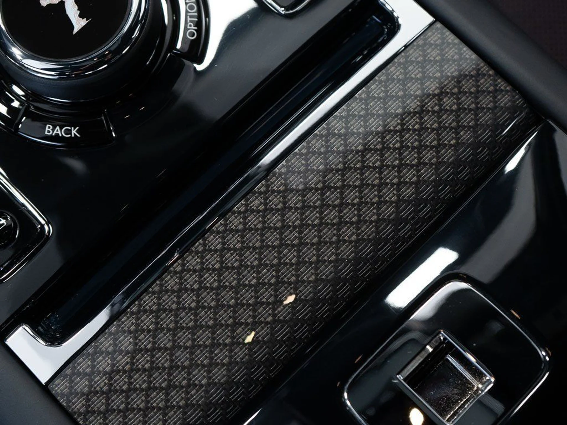 mph039_1927912980_d785be7231d24fbbfcecc69fb98a95bc_10a3a5776a