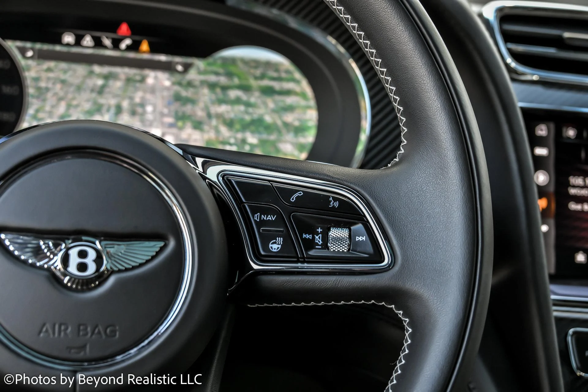 mph039_1928632128_Used_2021_Bentley_Bentayga_V8_First_Edition_1762852466_3077146113