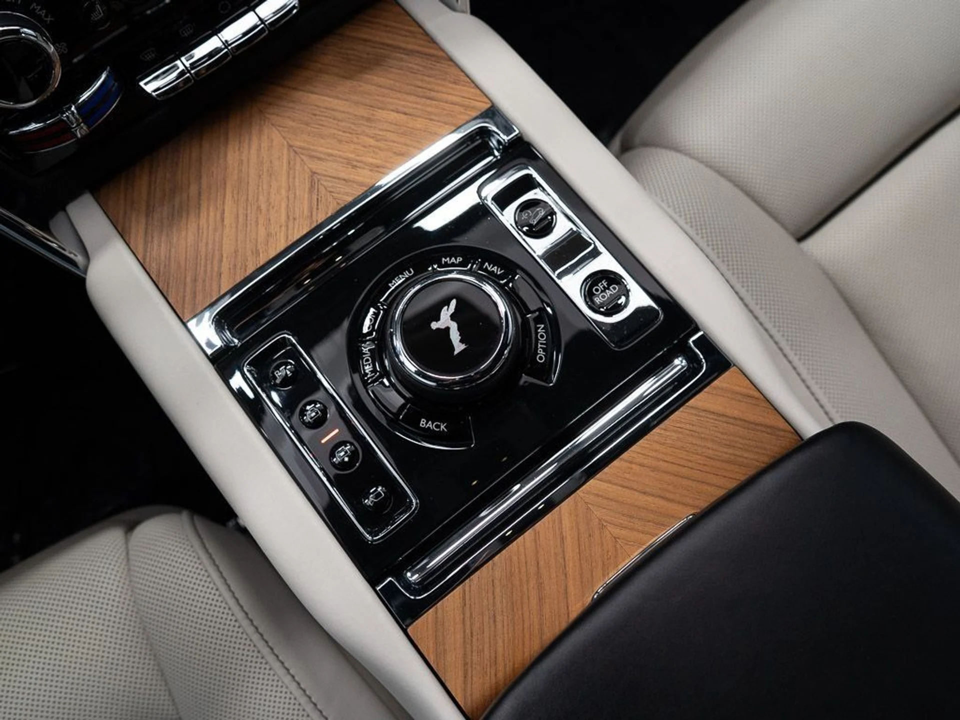 mph039_193316566_6fe361054ac8d98e4d224a6ec2e5679d_2ff29b8e15