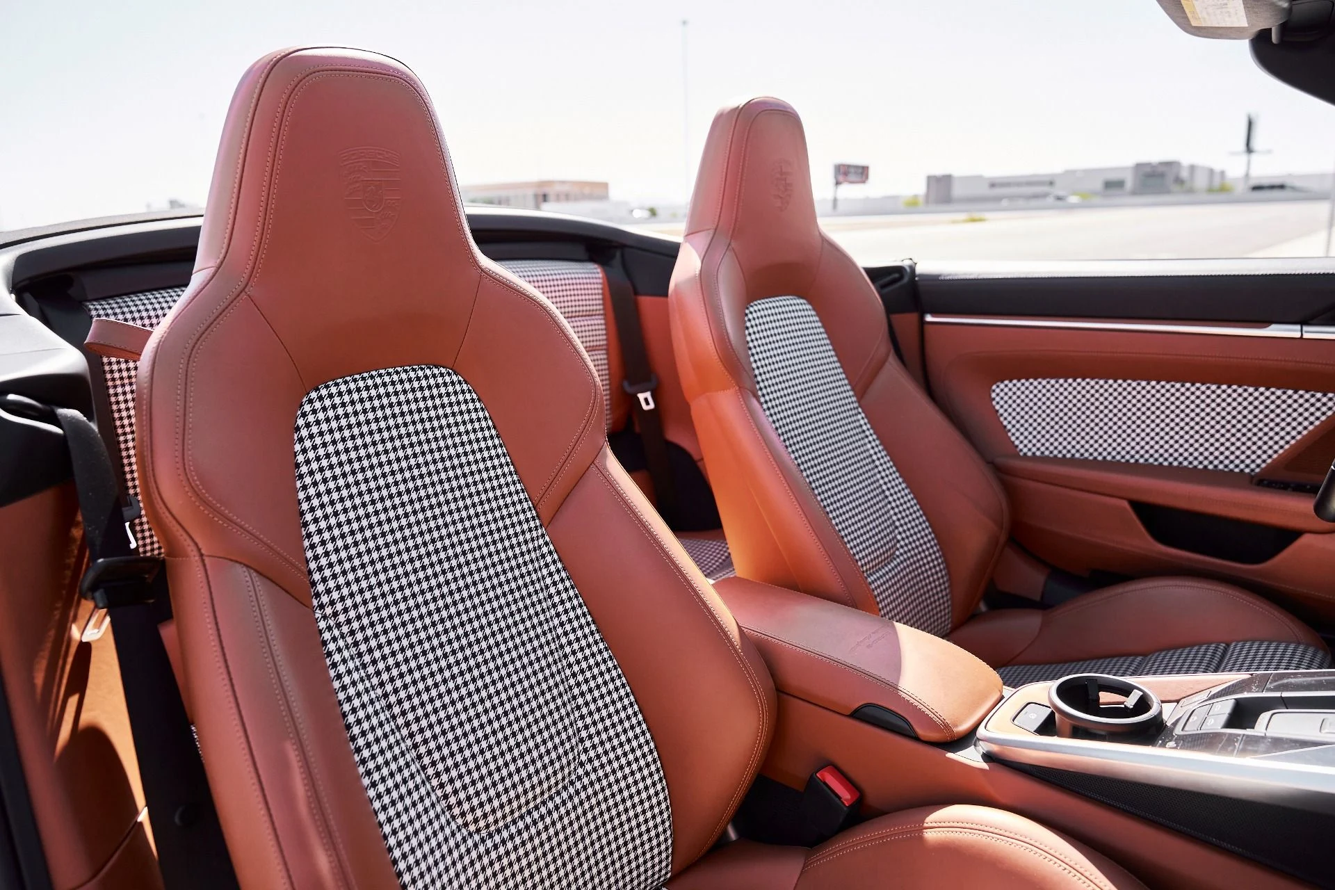 mph039_1945165739_Used_2024_Porsche_911_Turbo_S_1773968026_a935f16feb