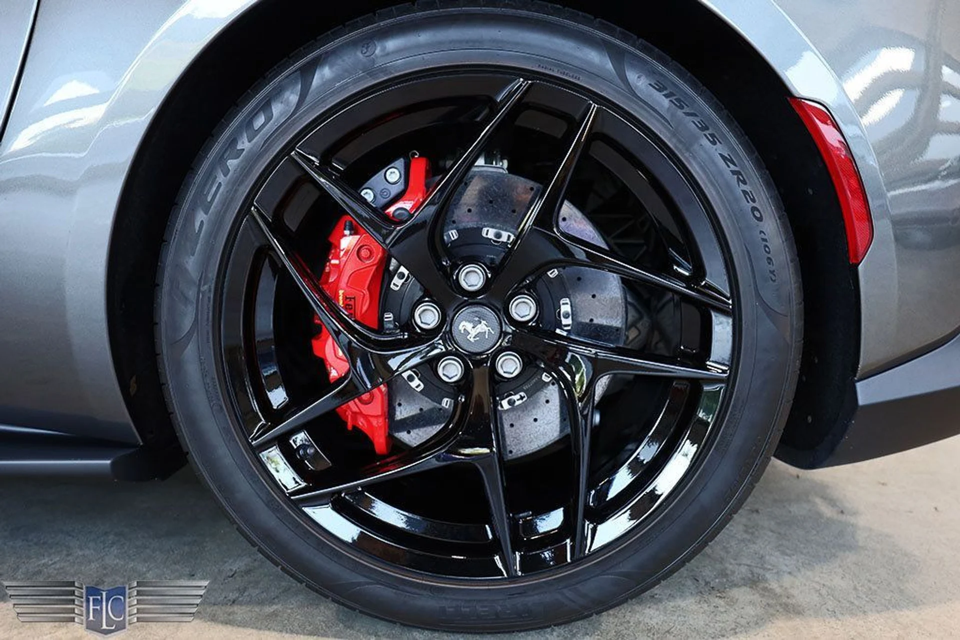 mph039_1950287303_used_2020_ferrari_812_superfast_coupe_9689_22962182_40_1024_8f91282cda