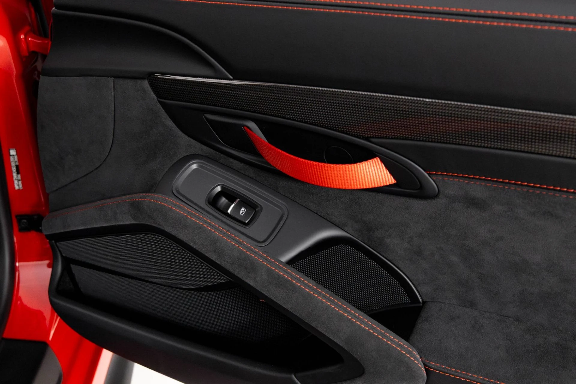 mph039_1952913576_Used_2019_Porsche_911_GT_3_RS_1762190425_9a45ad259f