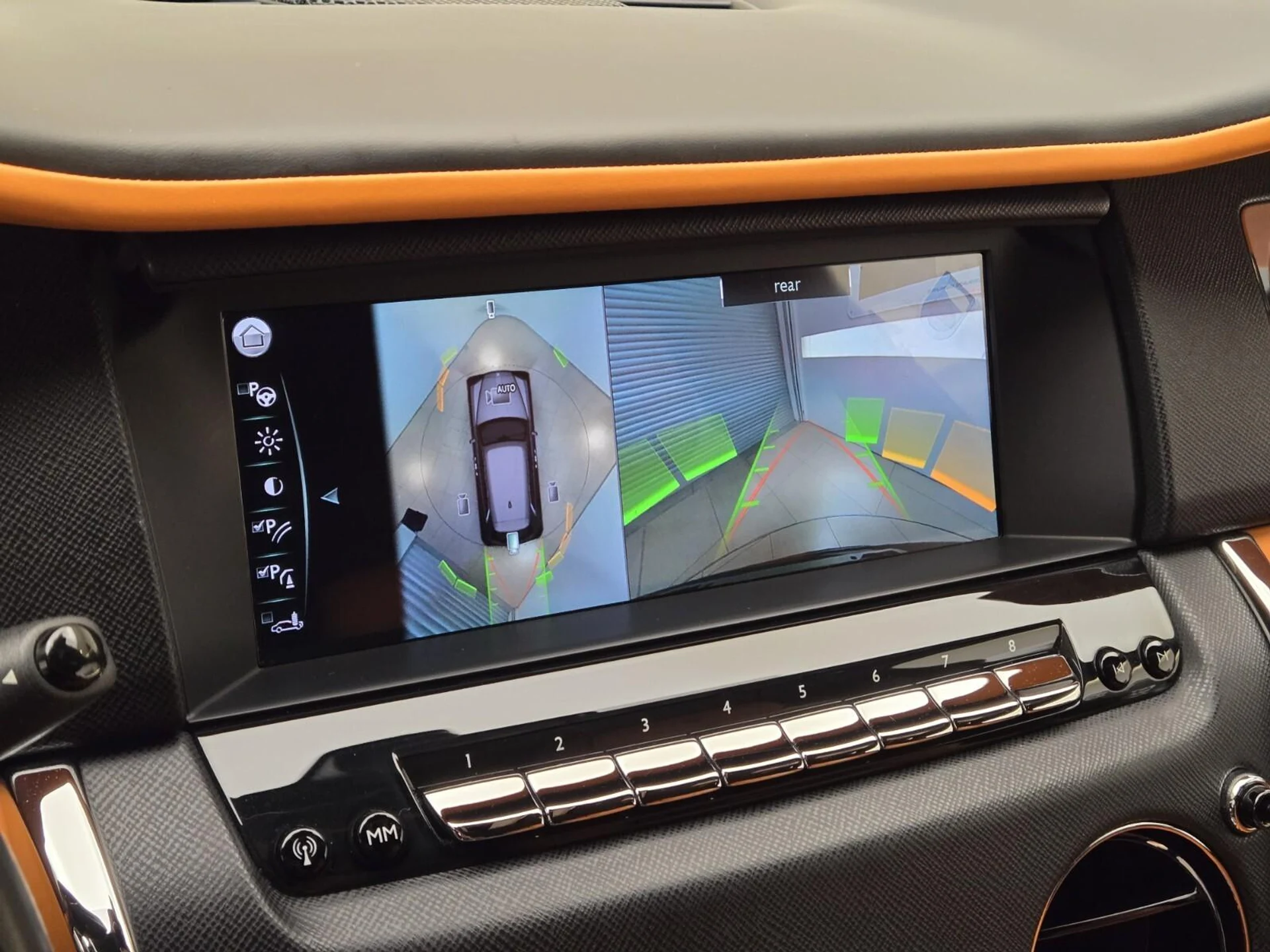 mph039_1958123159_Used_2022_Rolls_Royce_Cullinan_1761806152_22989f26ea