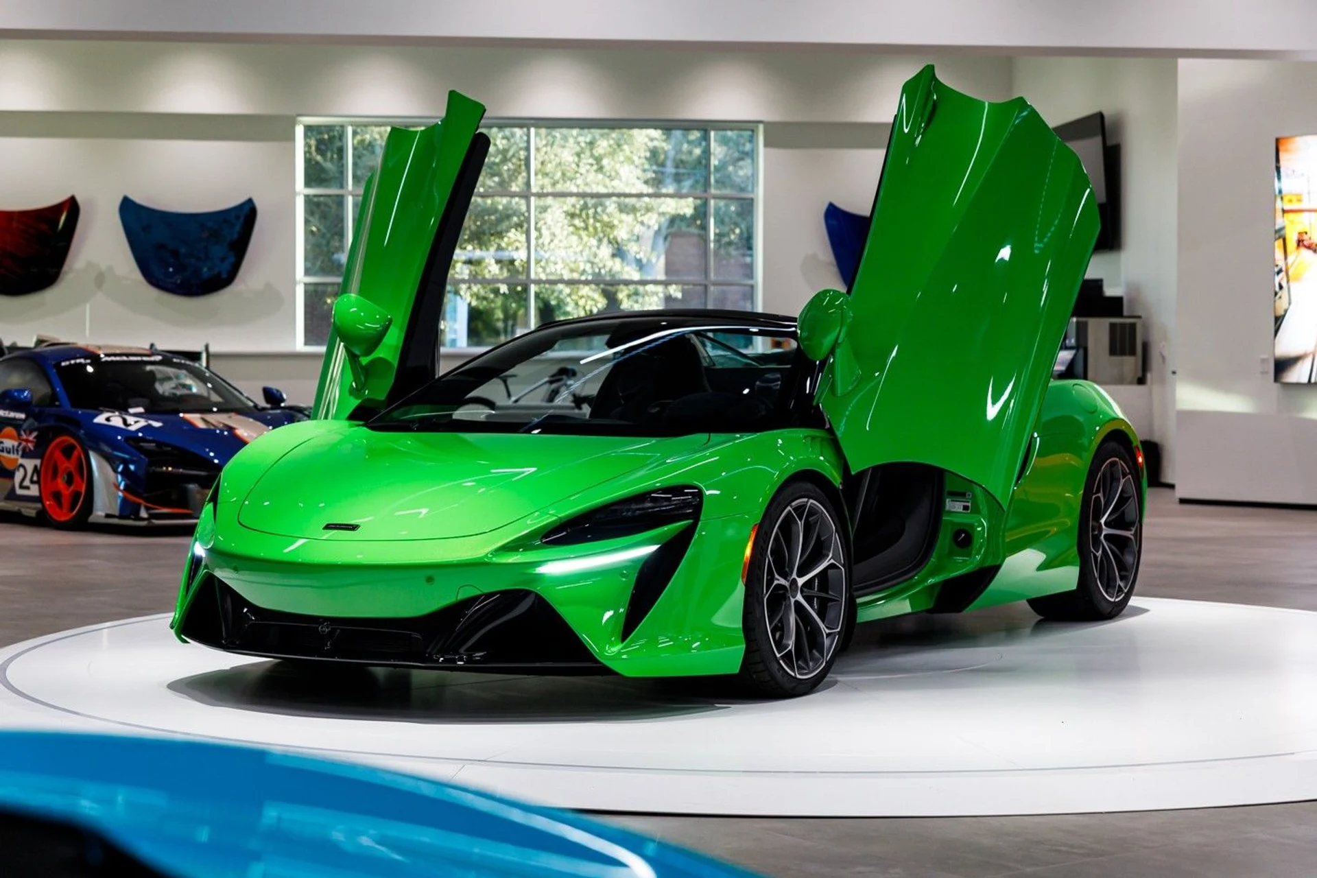 mph039_1961381382_647_p40_l_6679f5806f