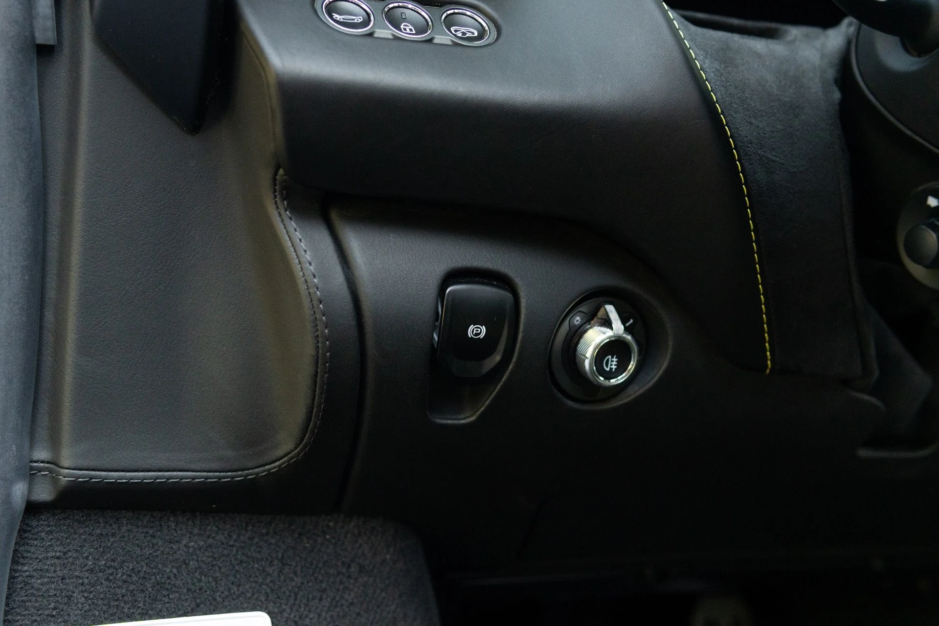 mph039_1962648452_Used_2020_Mc_Laren_720_S_Spider_1766779807_0f715fe143