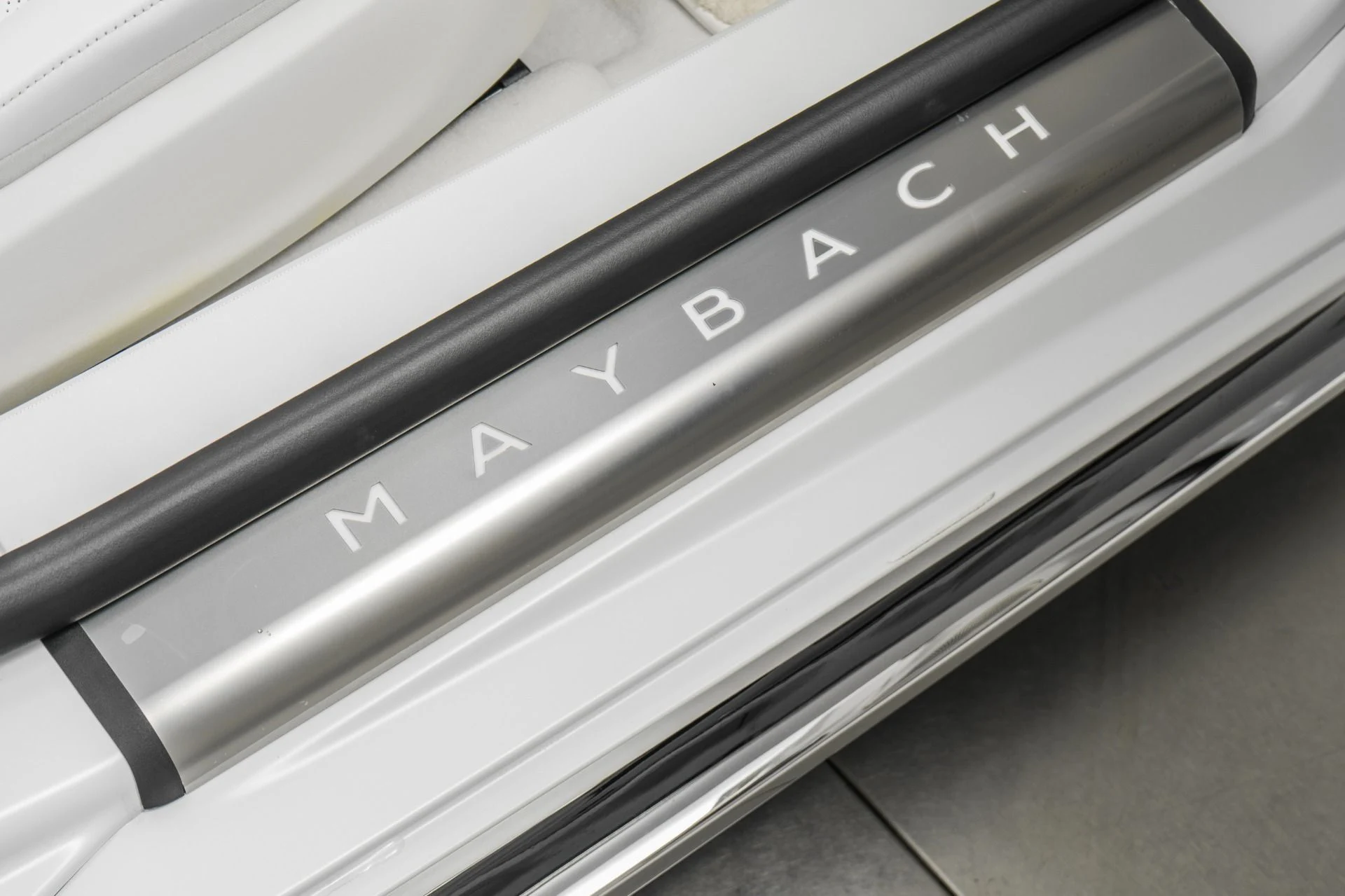 mph039_1963452322_Used_2026_Mercedes_Benz_Maybach_SL_680_Factory_Matte_Paint_Extremely_Low_Miles_1771434800_fe9a510745