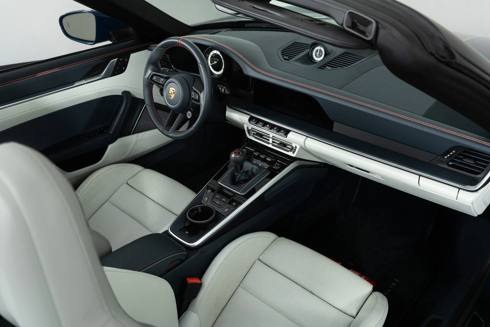 mph039_196410032_ff74b379a7e542f98c95bd4bc35a8c8c_7a5d3b84fe