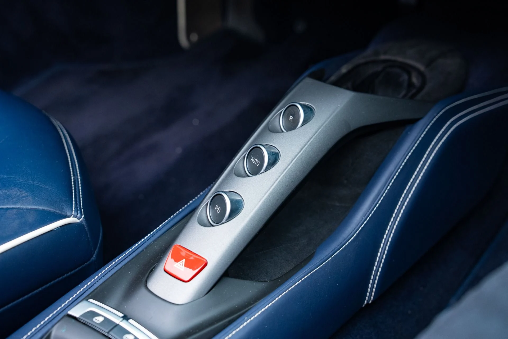 mph039_1967554968_Used_2017_Ferrari_488_Spider_1762375342_ed5d9fedfe