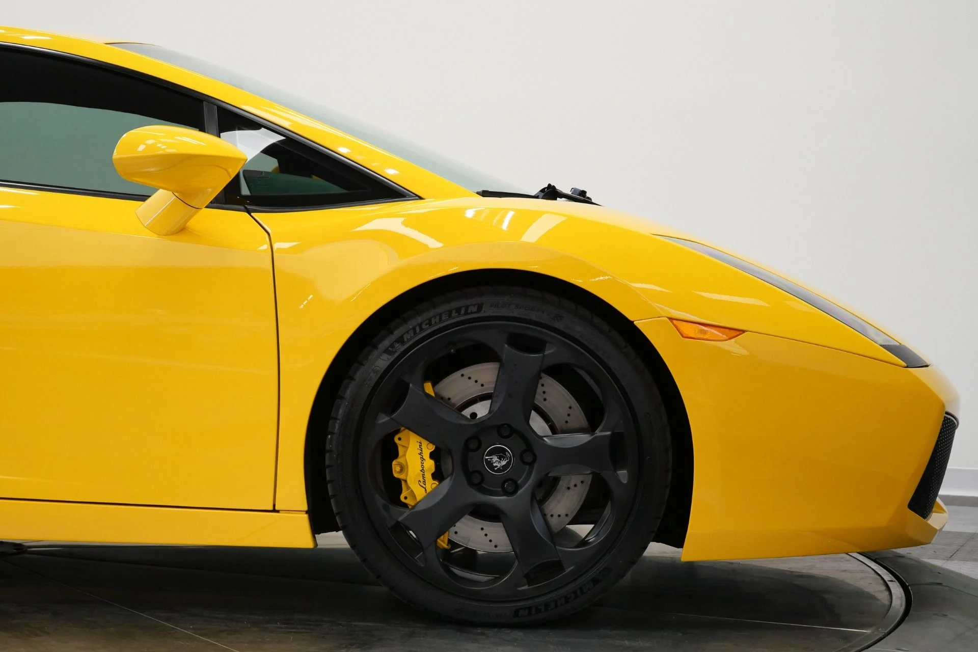 mph039_1968009589_Used_2004_Lamborghini_Gallardo_Low_Miles_First_Production_Year_1773936325_fa34520031