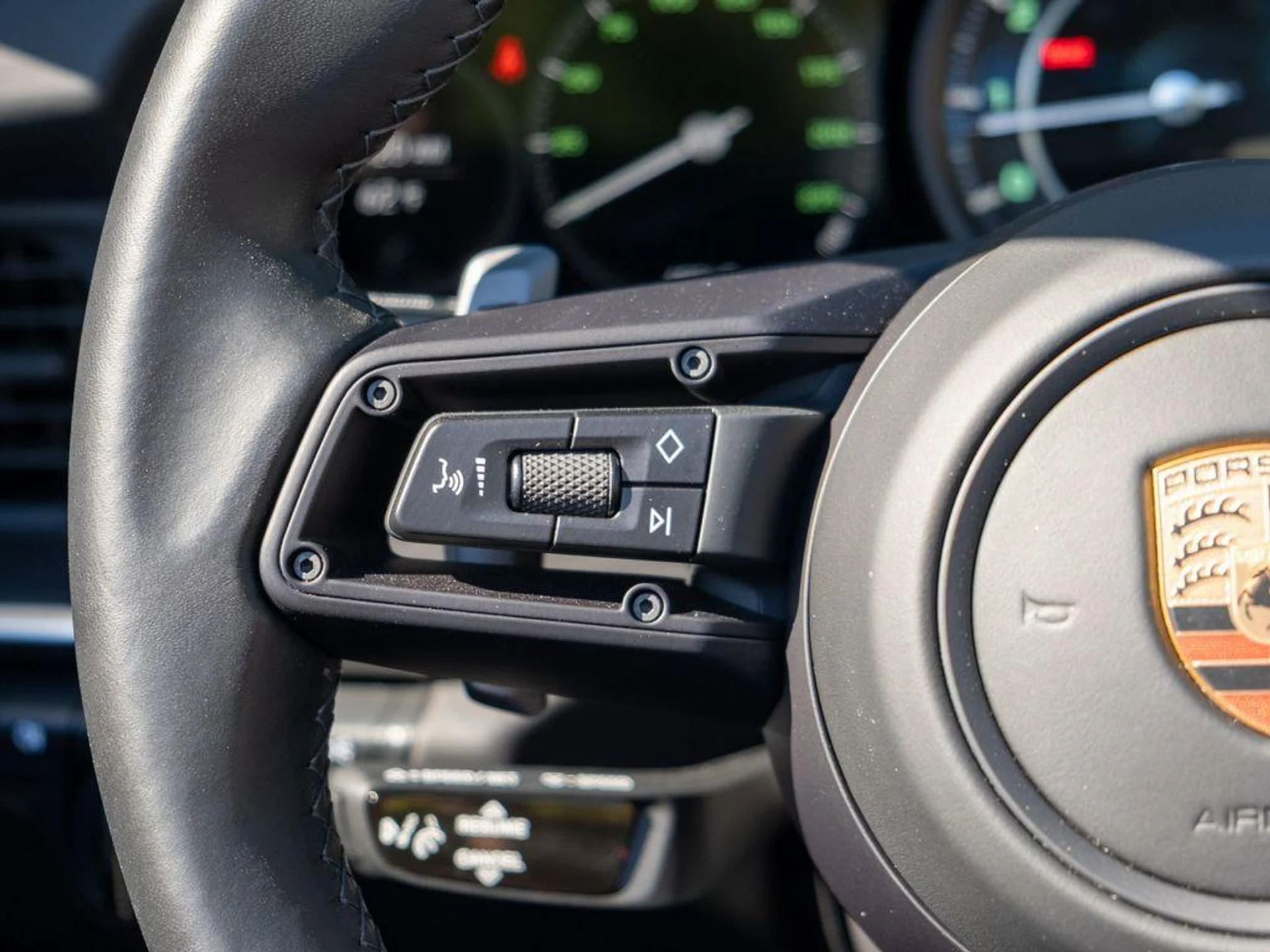 mph039_1975165174_o13pm_WFCT_2_Ke_YVHZ_Lt_Psh3l_M4_Y_1e8be28472