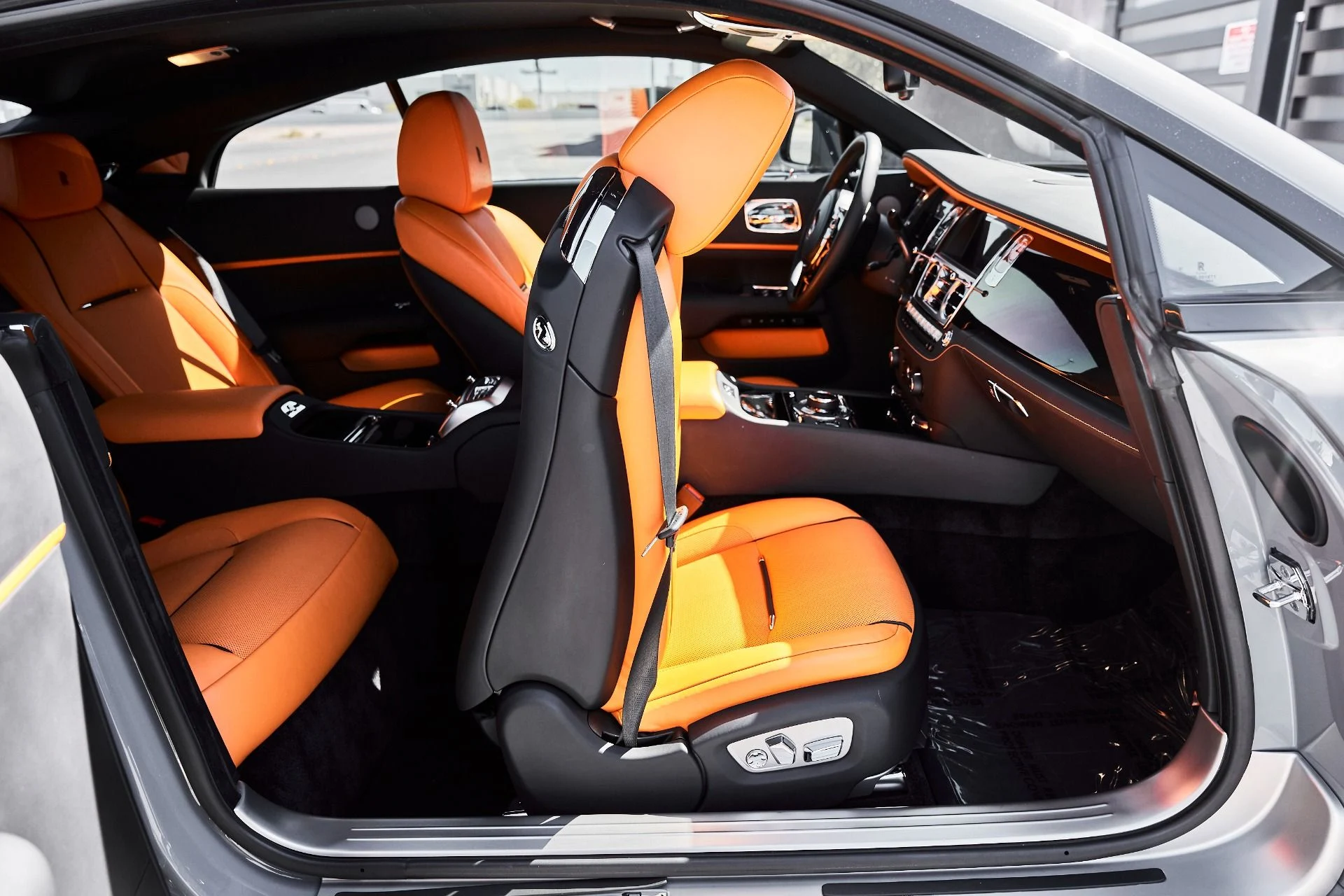 mph039_1989588102_Used_2020_Rolls_Royce_Wraith_Base_1776302621_0955a4f941