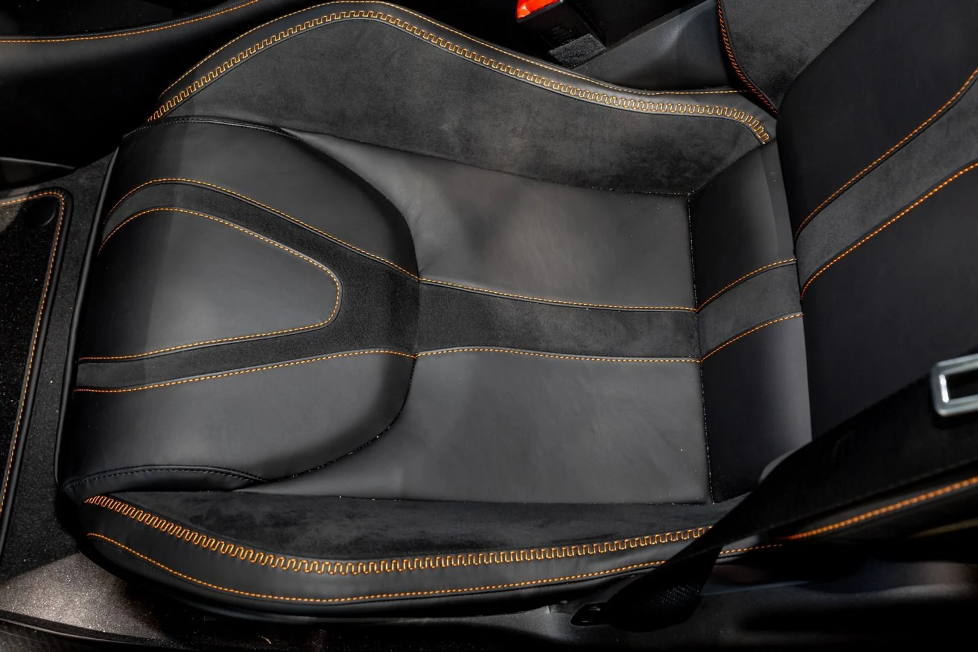 mph039_199203869_430_p40_l_53a7660be6