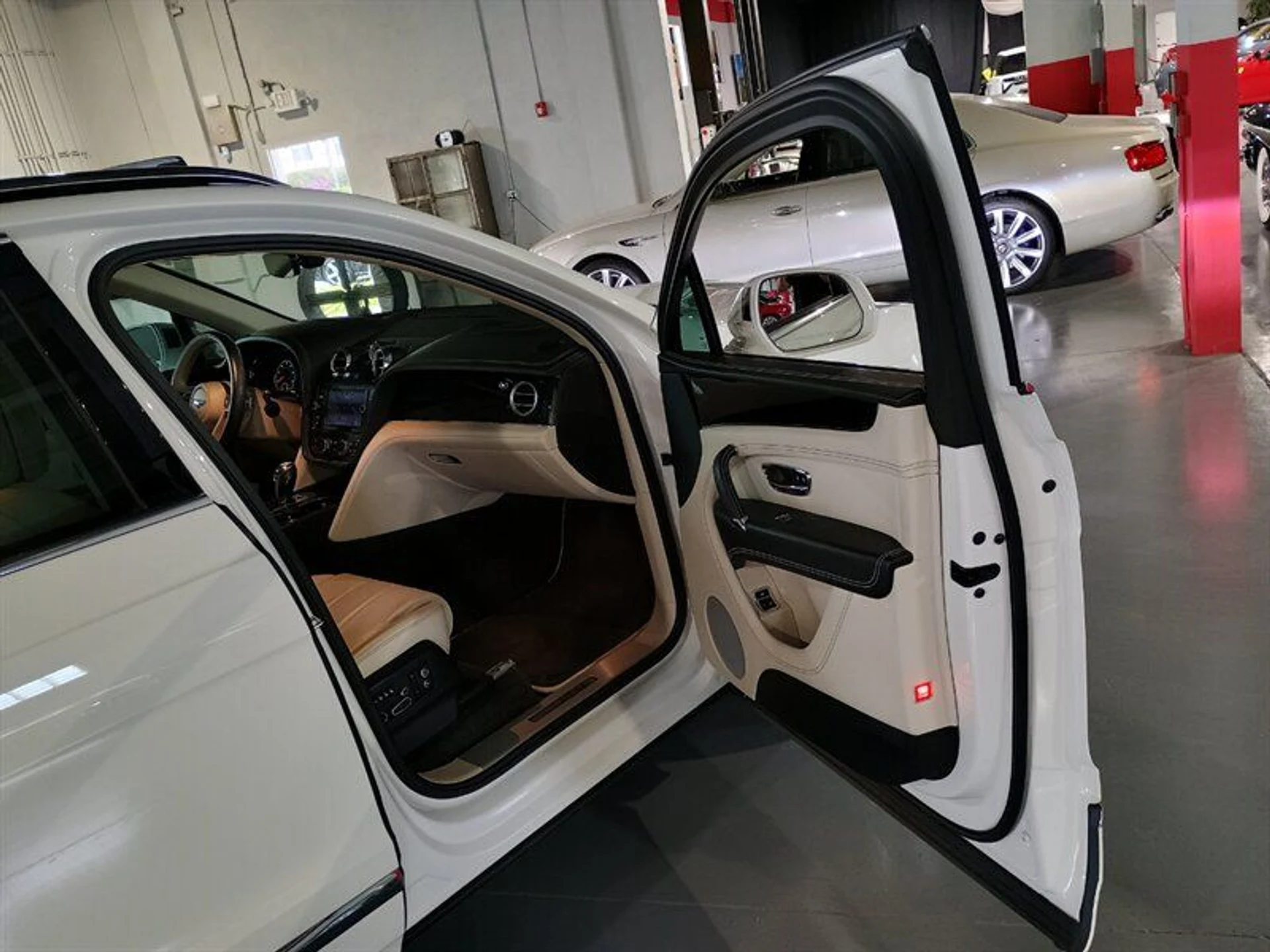 mph039_1999043018_5d7080a4ad_800_9d54240e12