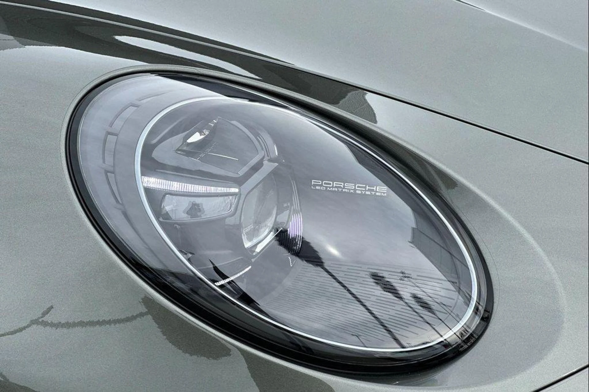 mph039_2001939867_6go_R_Gp_RV_be81g_S3x_Ri62_Moo41g_f935e815df