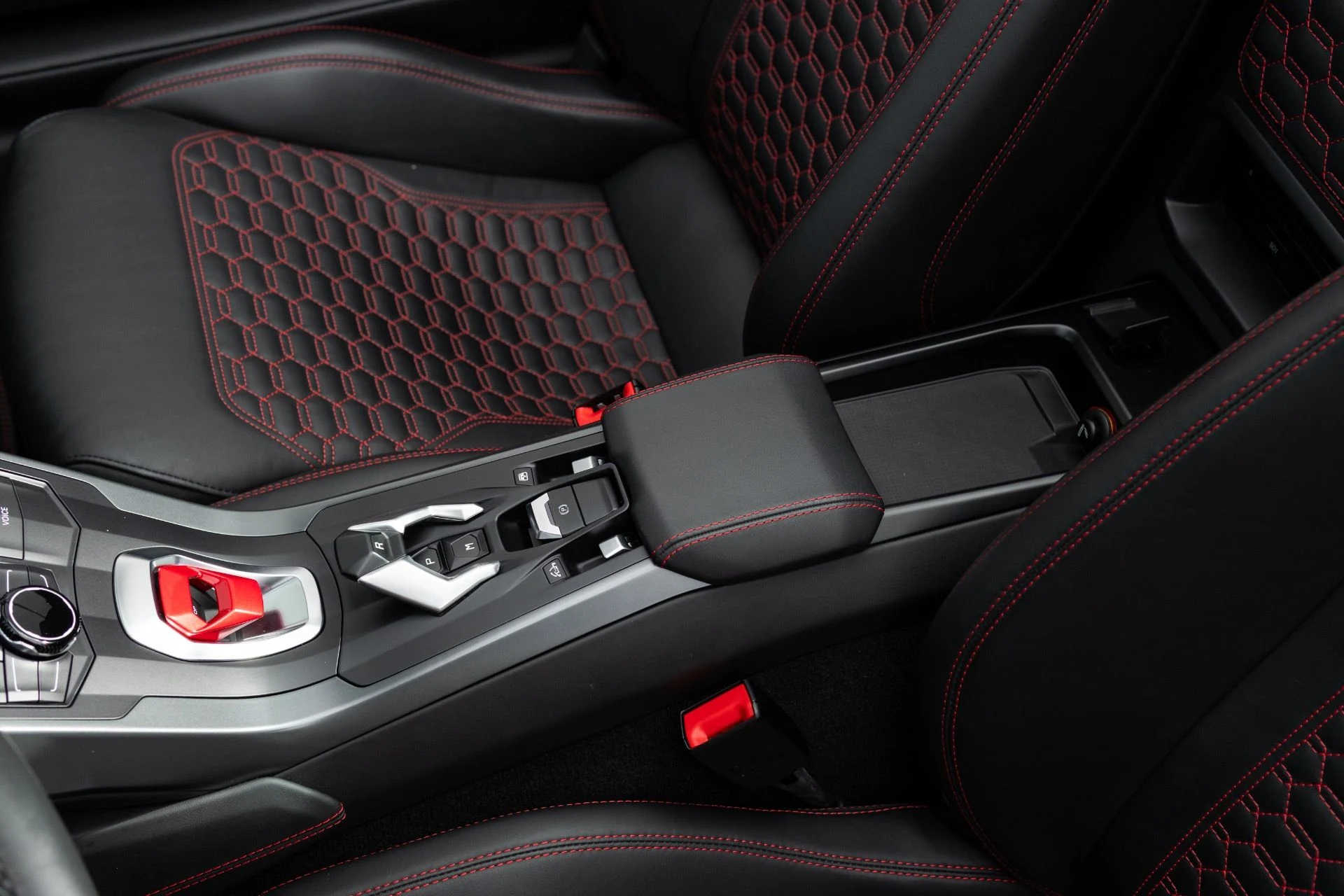 mph039_2003254829_Used_2018_Lamborghini_Huracan_LP_580_2_Spyder_1766443768_55d511a1a8