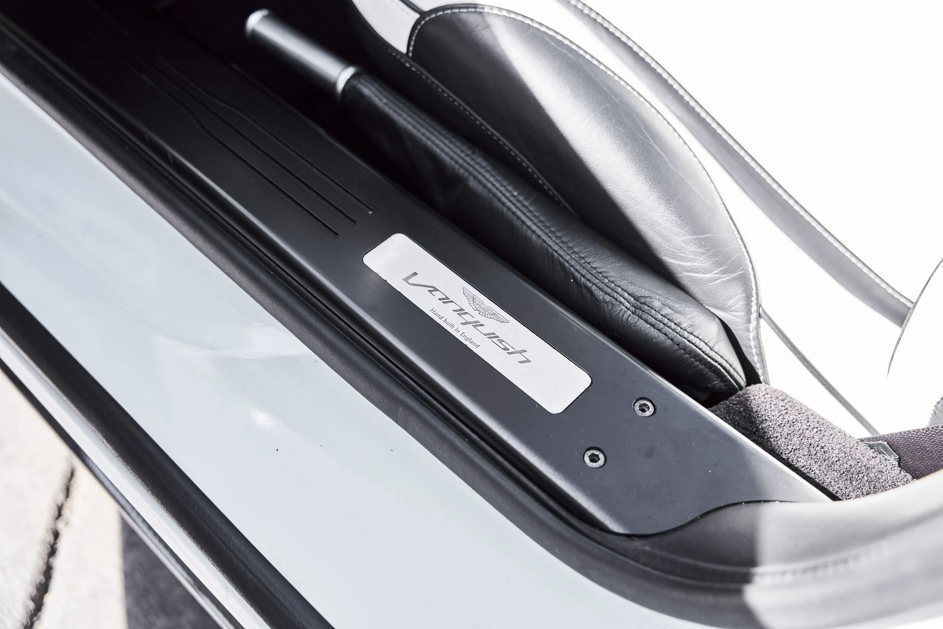 mph039_2003484289_Used_2017_Aston_Martin_Vanquish_Volante_1773797519_5946fc0f26