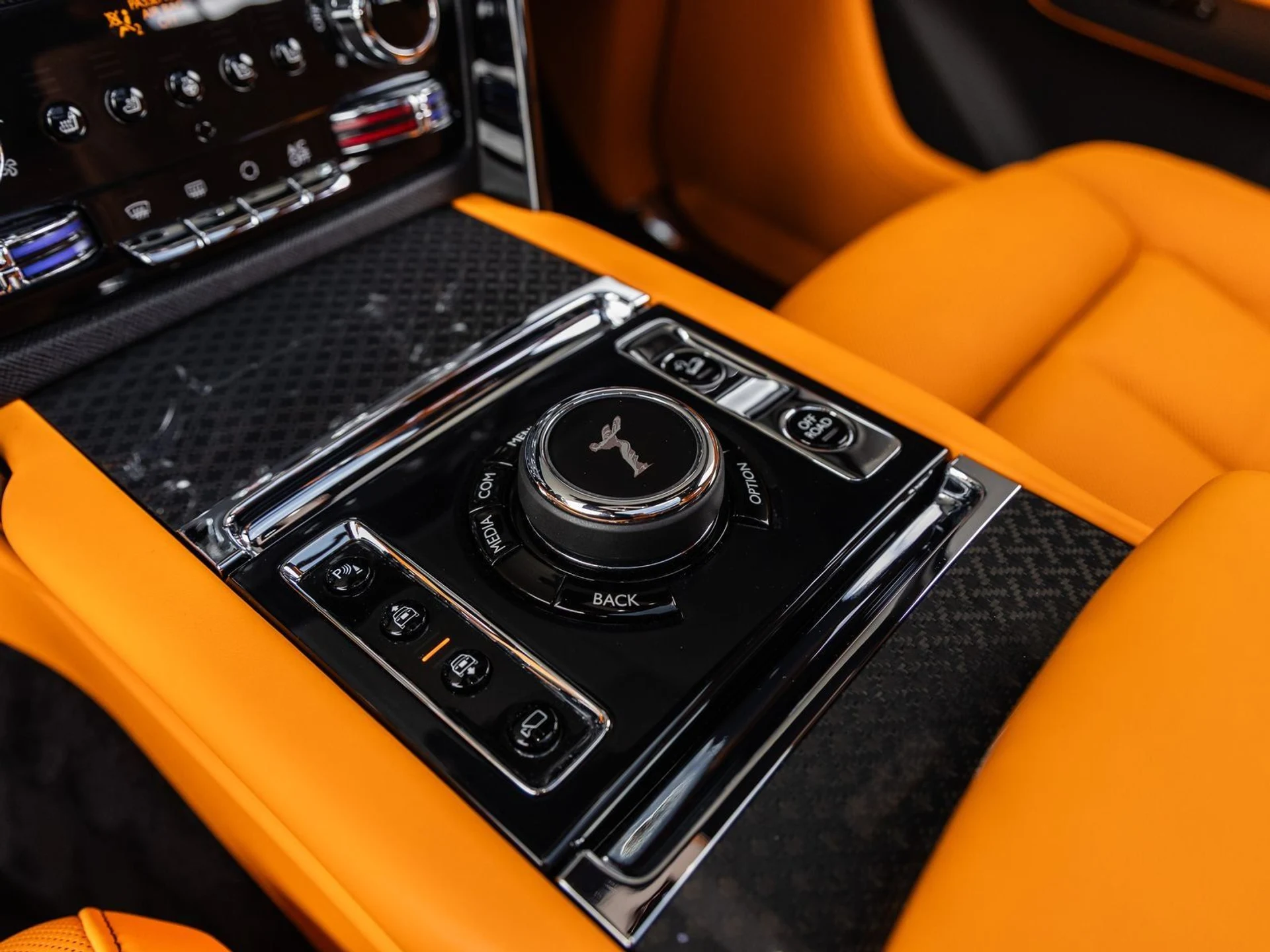 mph039_2007983127_40_c30ed1dea4