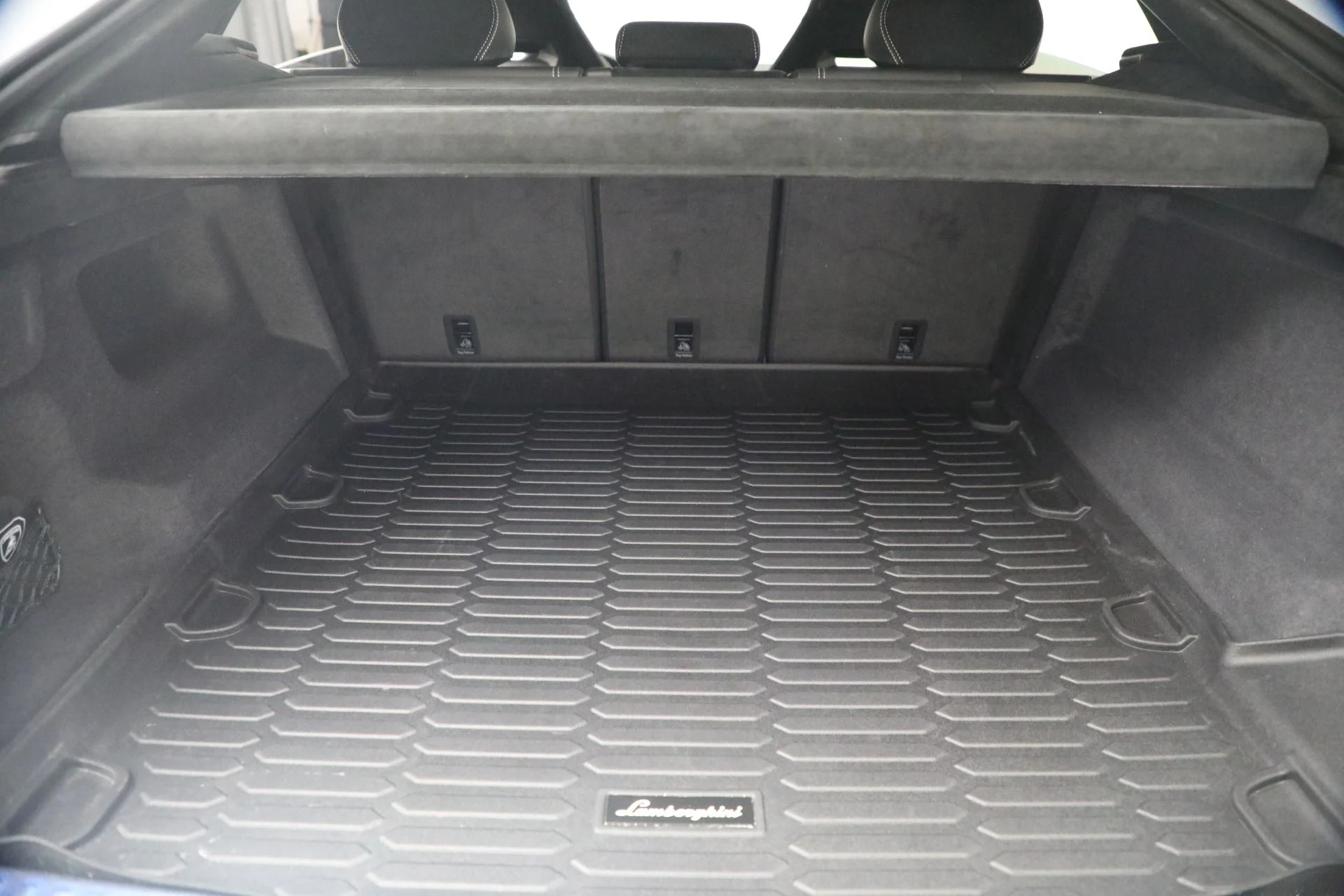 mph039_2014770401_Used_2024_Lamborghini_Urus_Performante_1775061171_93e310d0c7