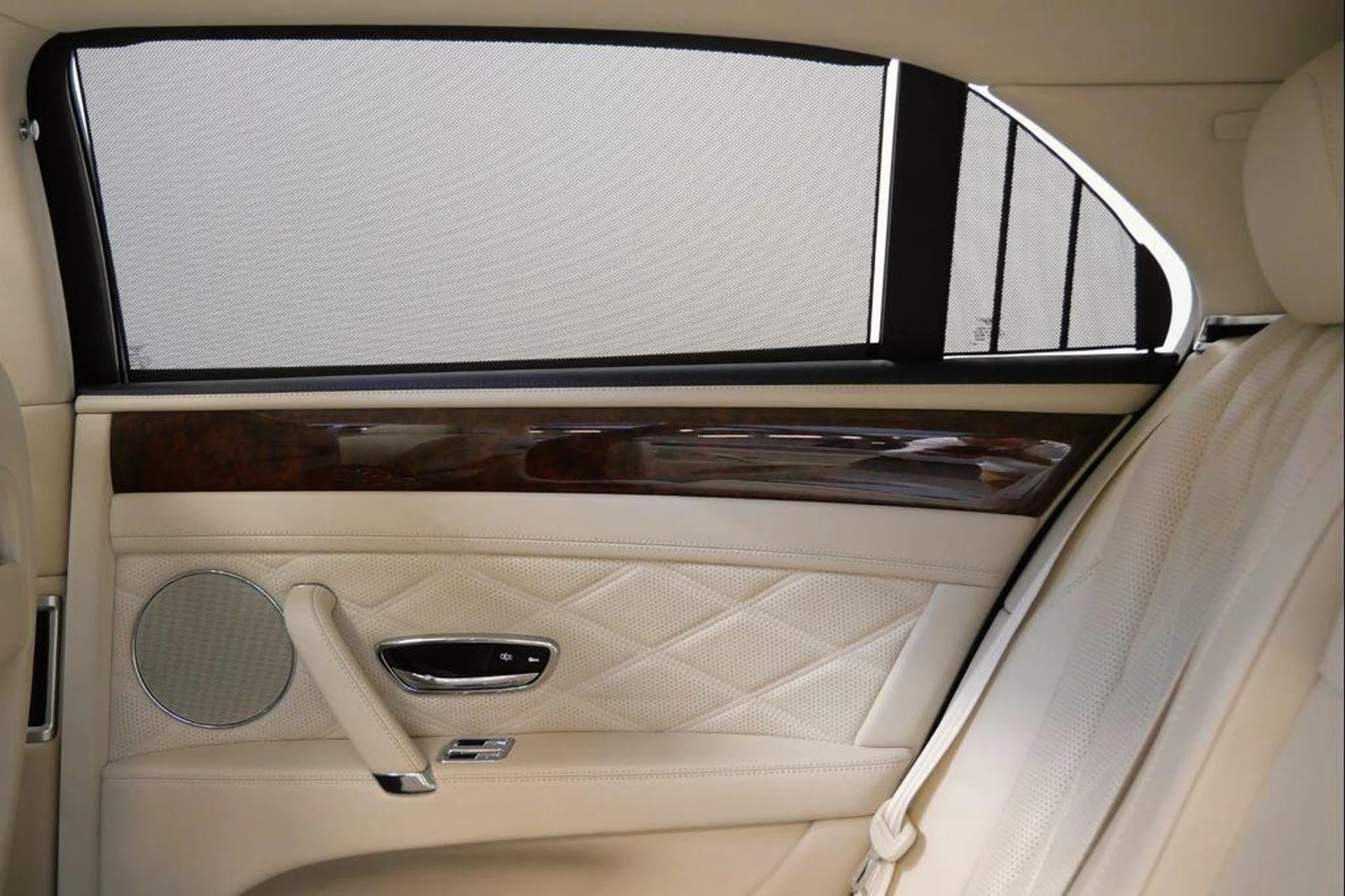 mph039_2017674037_T_Jb_W1_Uxoz_Kg_X_Vg4_Ka_ZU_8gua_Eab_M_2800827622