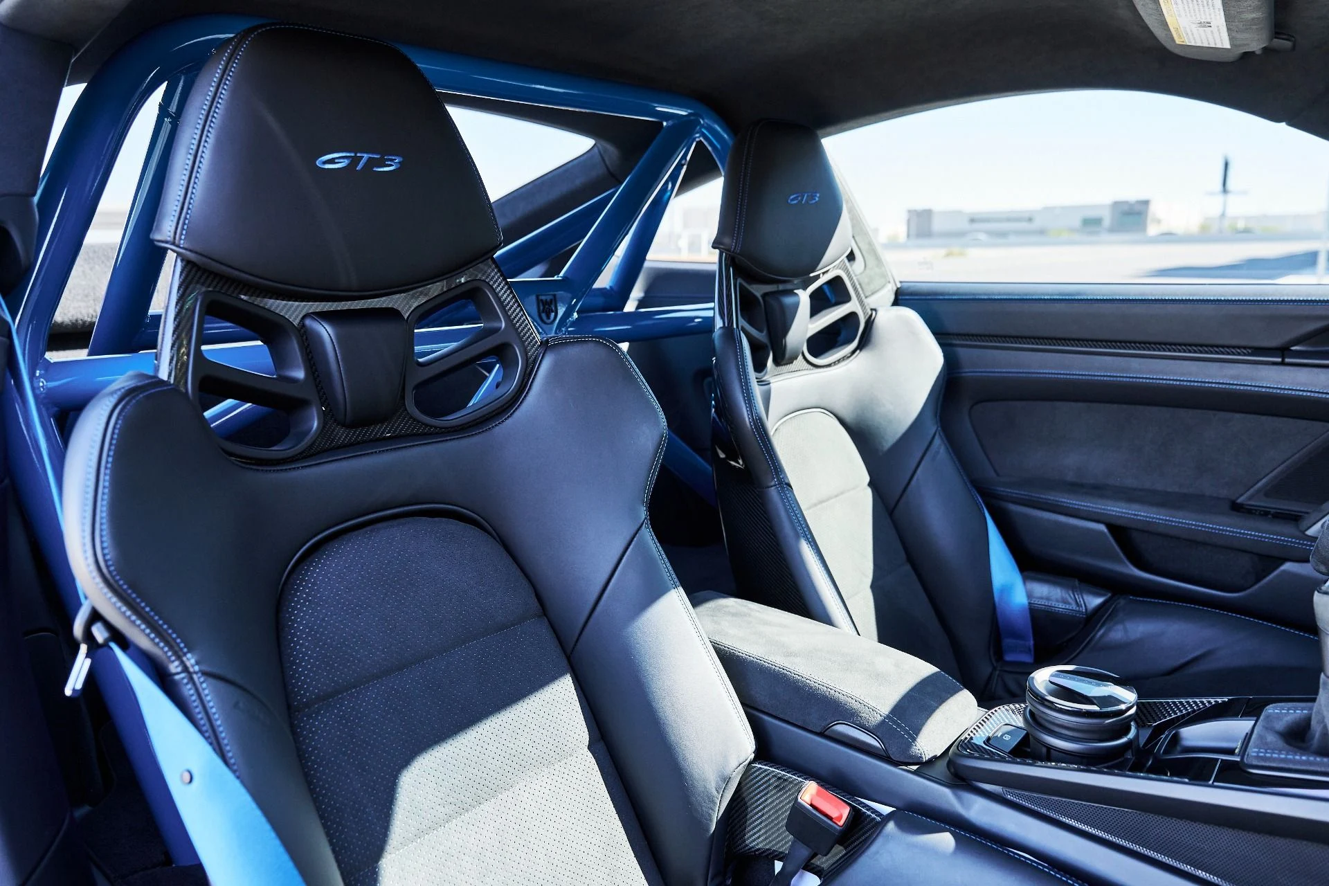 mph039_2017688221_Used_2024_Porsche_911_GT_3_1774056887_e62aa3da73