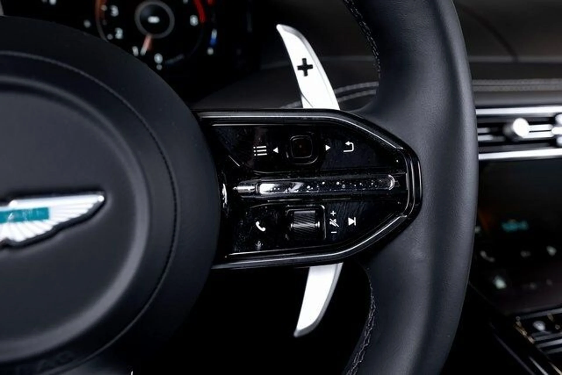 mph039_2035118921_5219a9c2b0f8dd4cd3788e01d9b3efe8x_9a231756dd