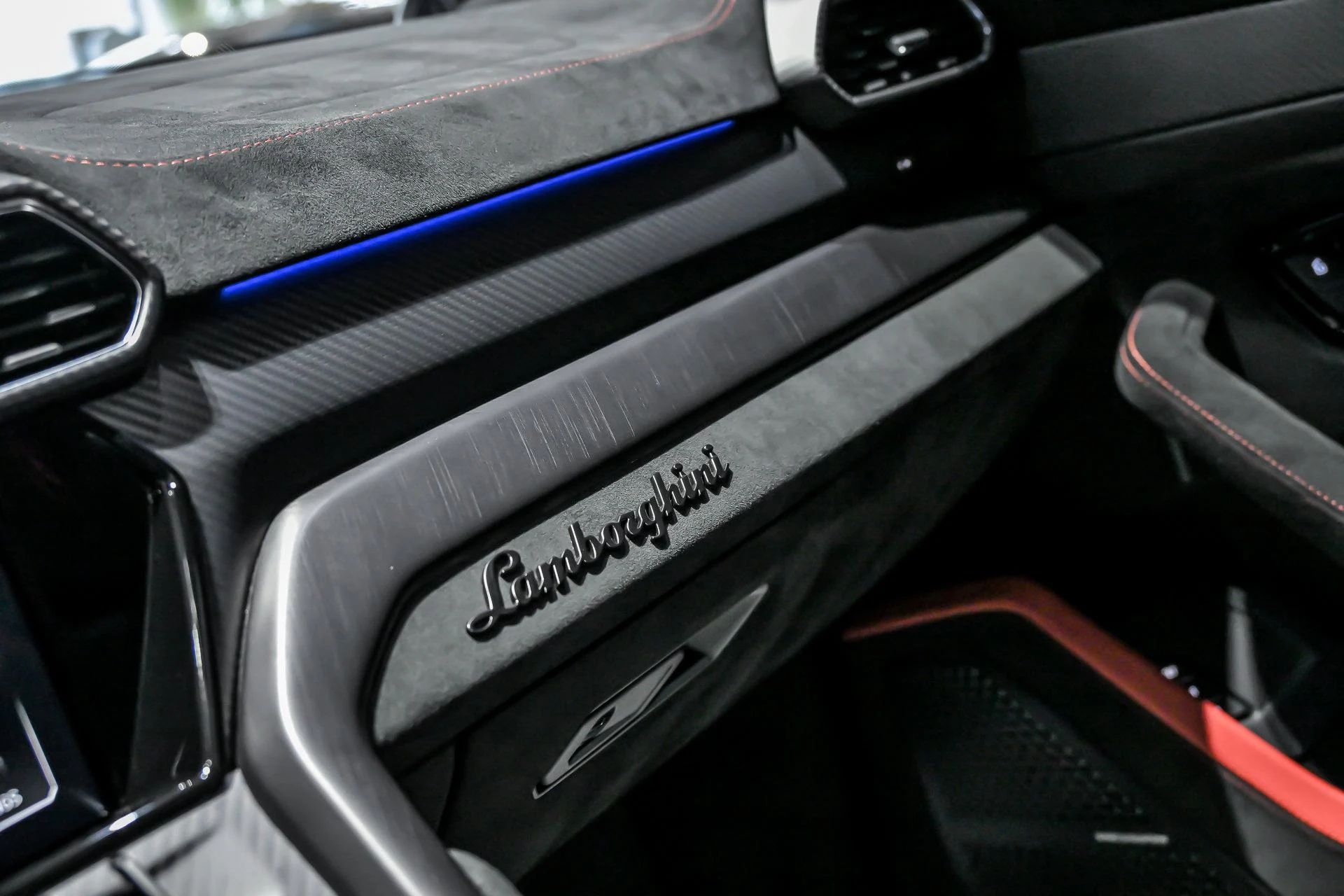 mph039_2037202680_Used_2023_Lamborghini_Urus_Performante_1765794856_7184fec70b