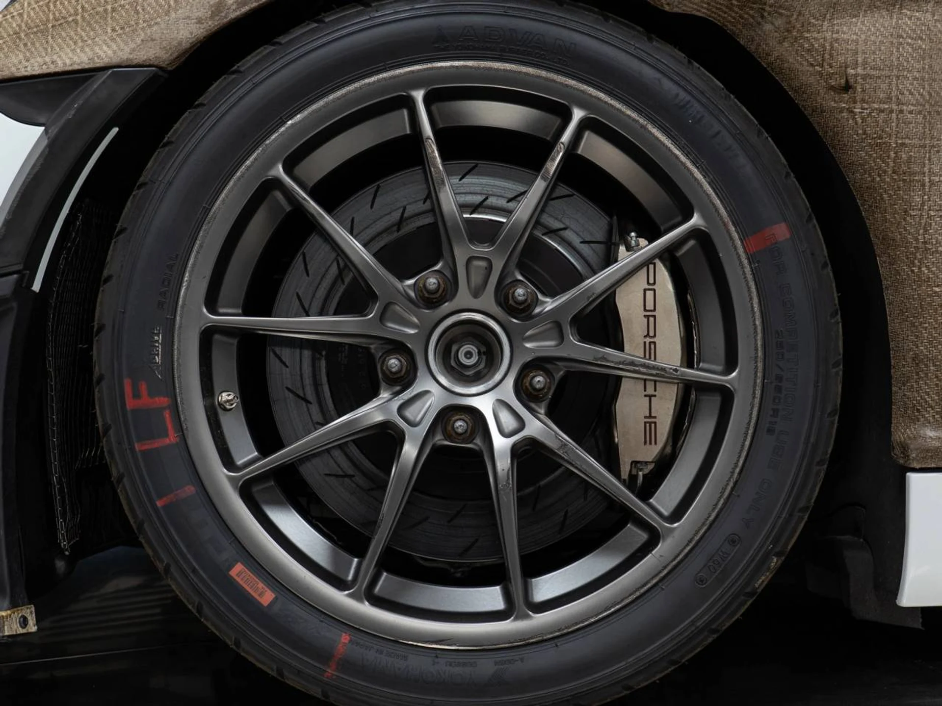 mph039_2037527248_1280_5af8cde5f5