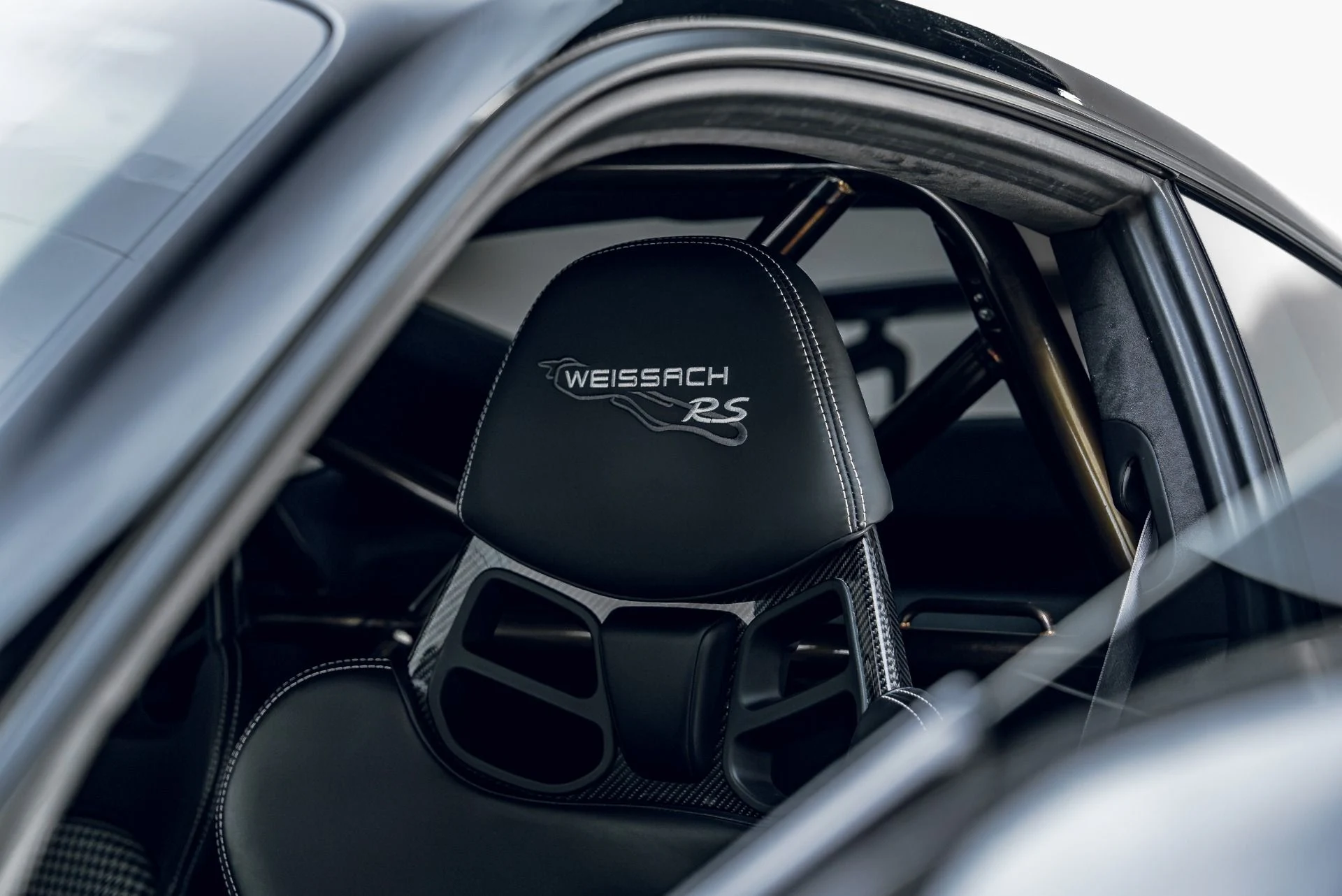 mph039_2044821935_Used_2019_Porsche_911_GT_3_RS_1783617079_408a96454a
