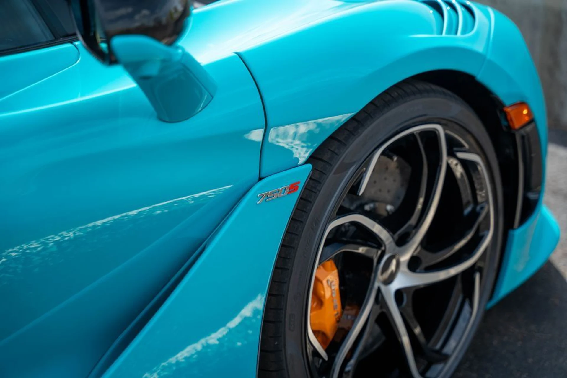 mph039_2055060765_8de6f793_f3c3_4d34_8da8_f7de7e2ad149_39d2cf5138