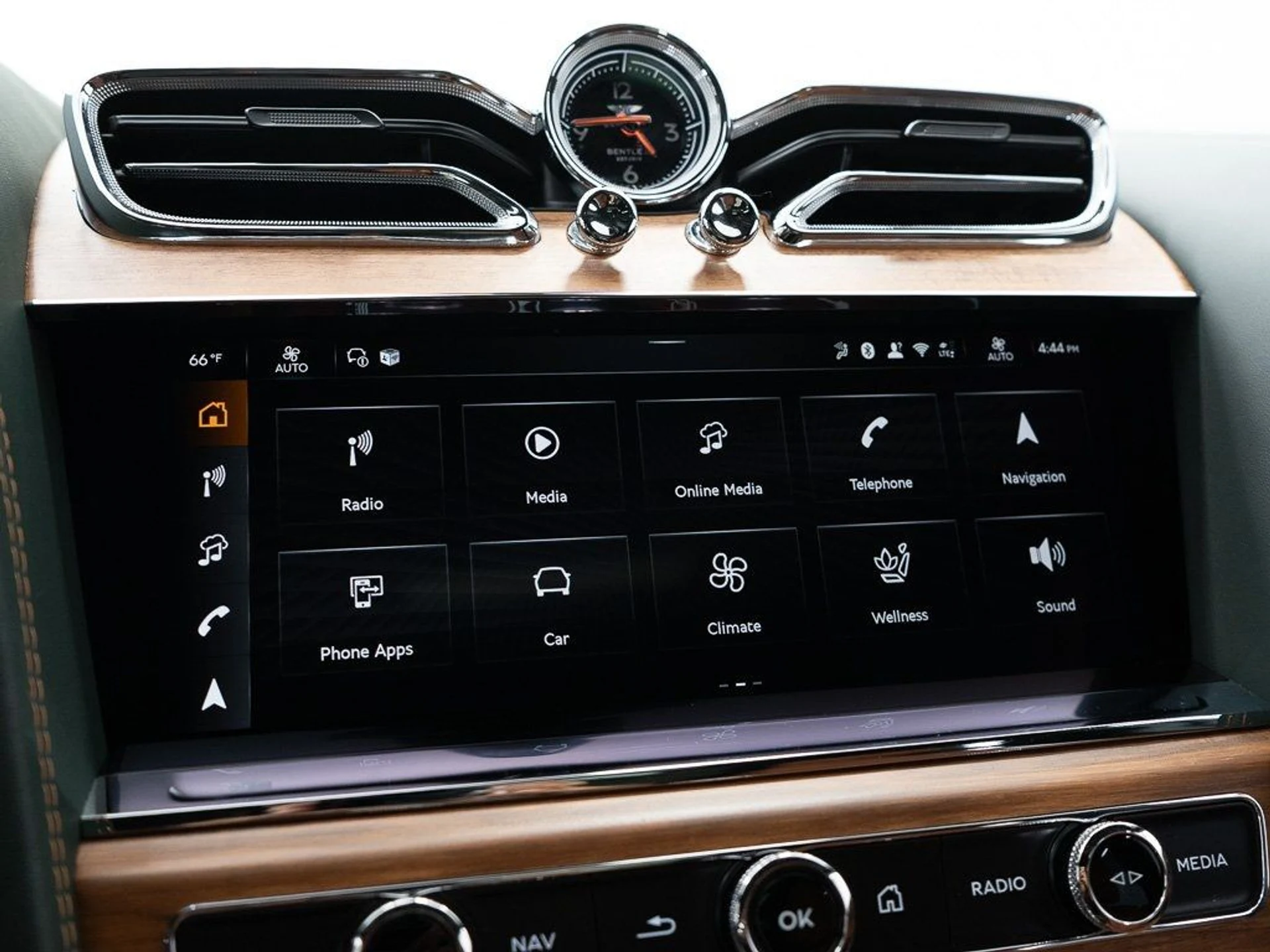 mph039_2057183410_958a12efadf847b12a27d687950c6bfc_428fa82ad1