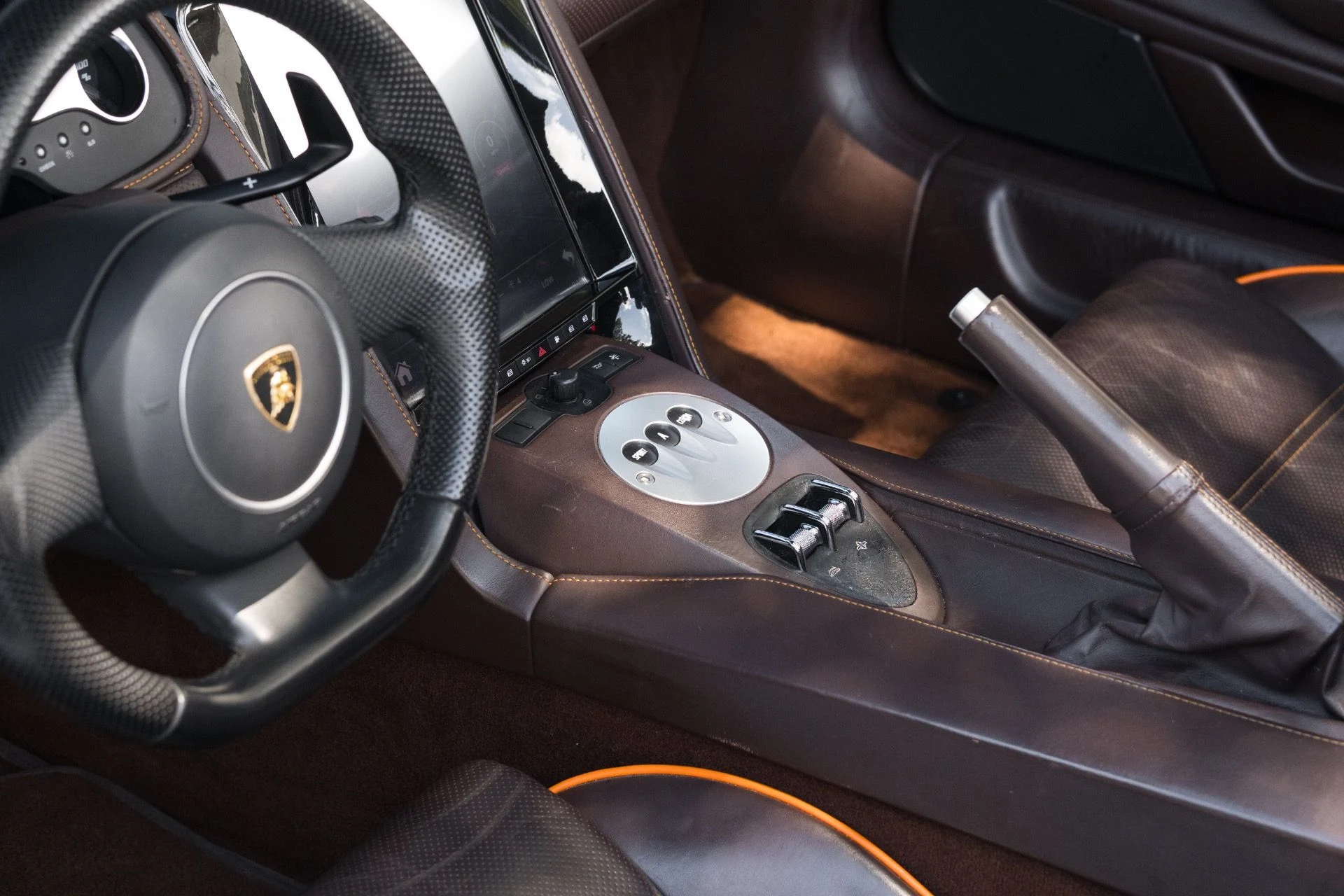 mph039_2059601474_Used_2013_Lamborghini_Gallardo_LP_550_2_Spyder_1781152977_6b25e6b011