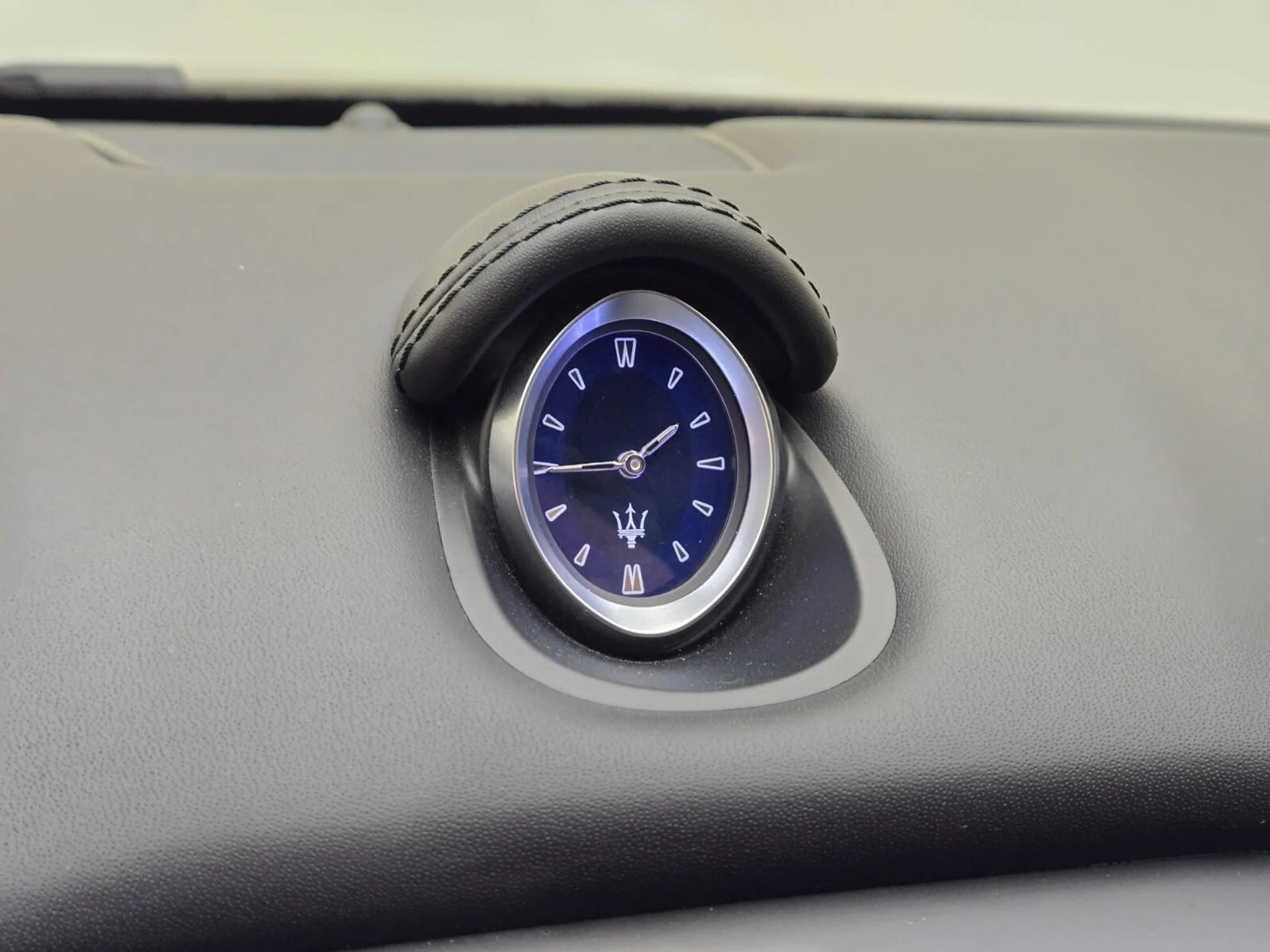 mph039_2066875065_Used_2022_Maserati_Ghibli_Modena_1763109027_55ddcd1722