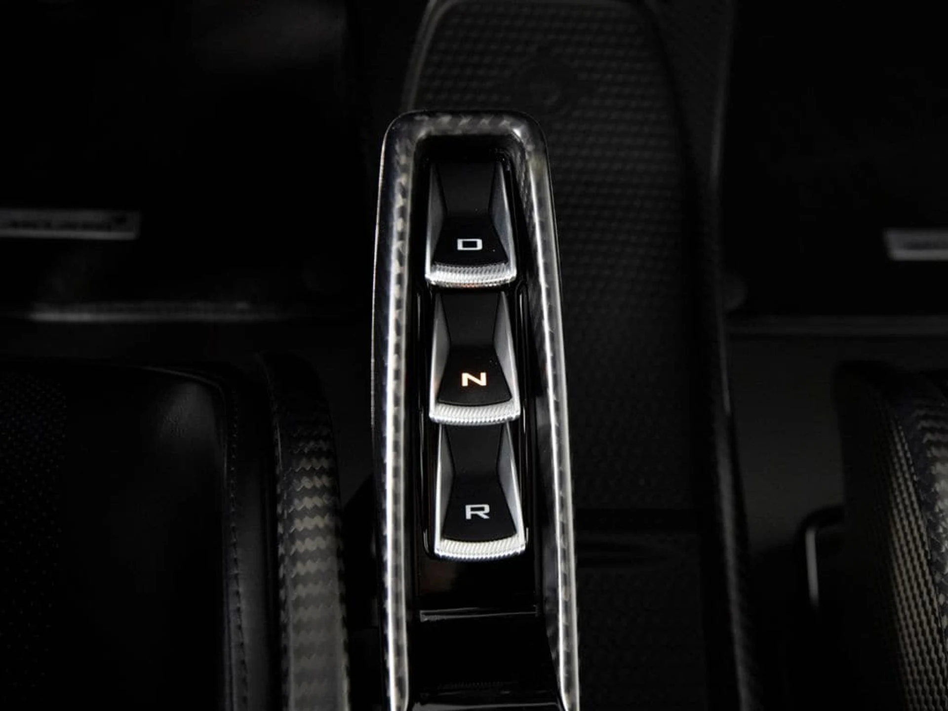 mph039_2068475271_90aa9b59b293661ee77aa9b7d824cc7bx_0918e52d12