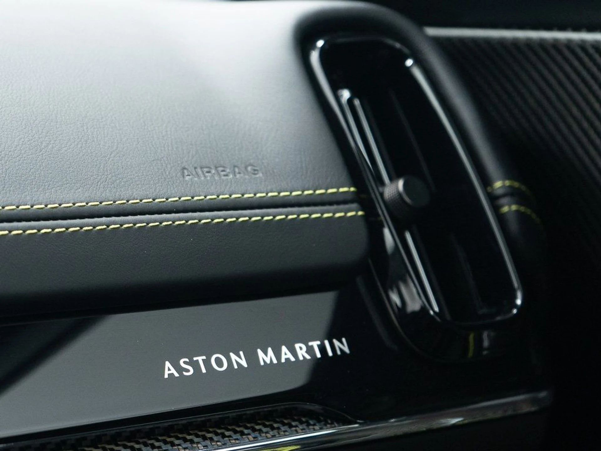 mph039_2073015442_575d4a67b5bb5014ca56724050ed31ef_4e92c5248f