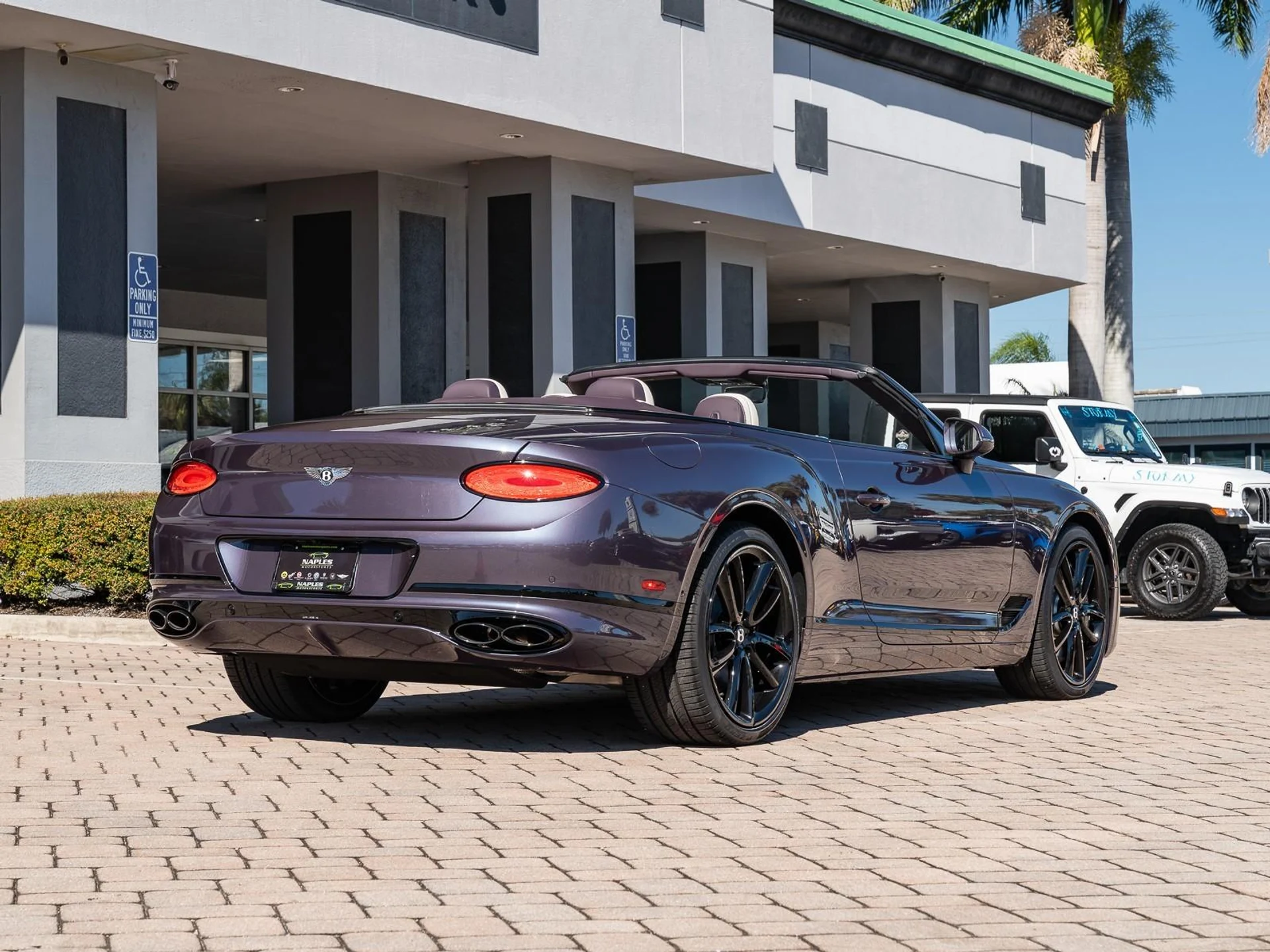 mph039_2073147854_Used_2024_Bentley_Continental_GT_V8_1763485682_cae70cc1a7