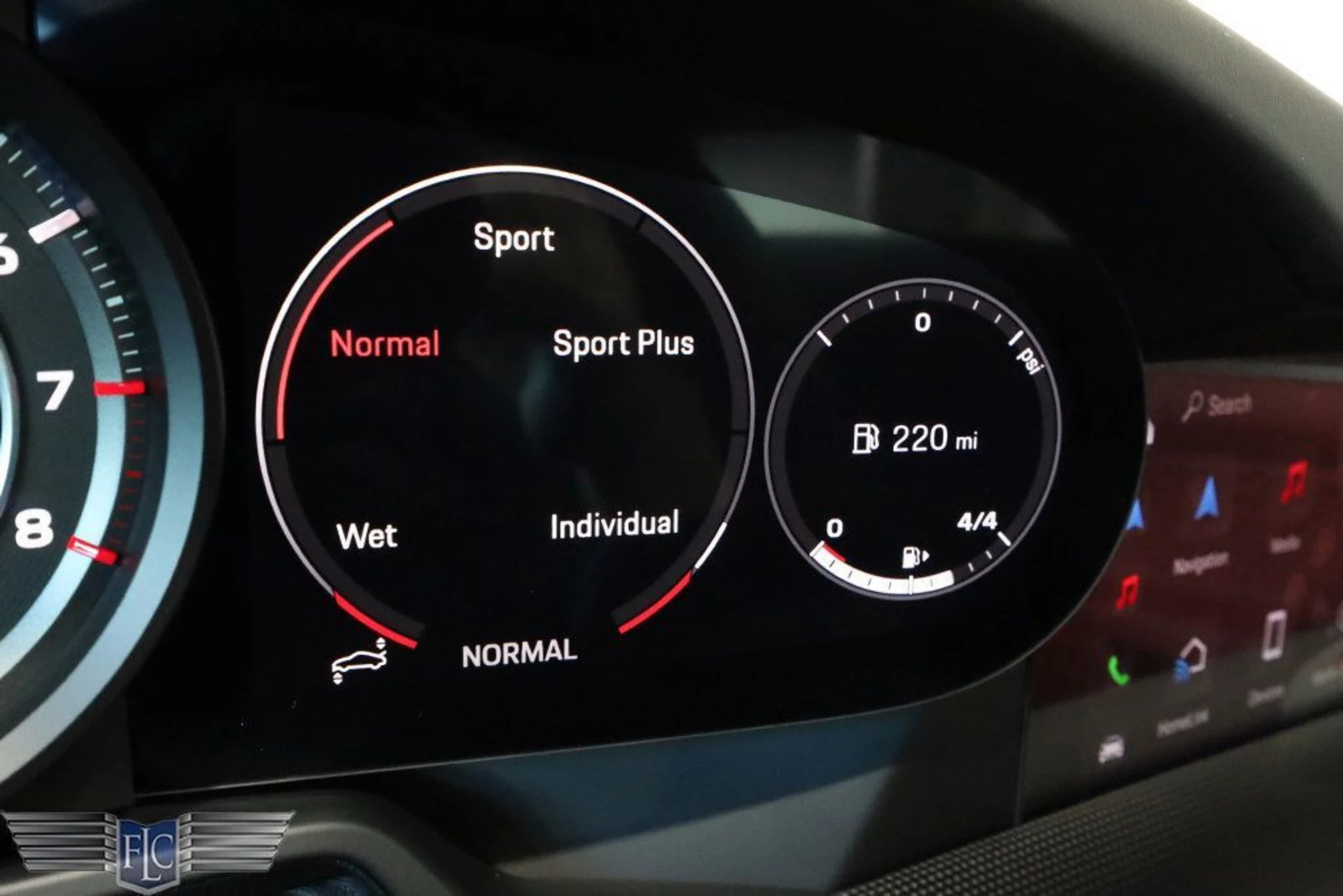 mph039_2077075780_used_2024_porsche_911_turboscabriolet_9689_22937048_40_1024_8b81d862d8