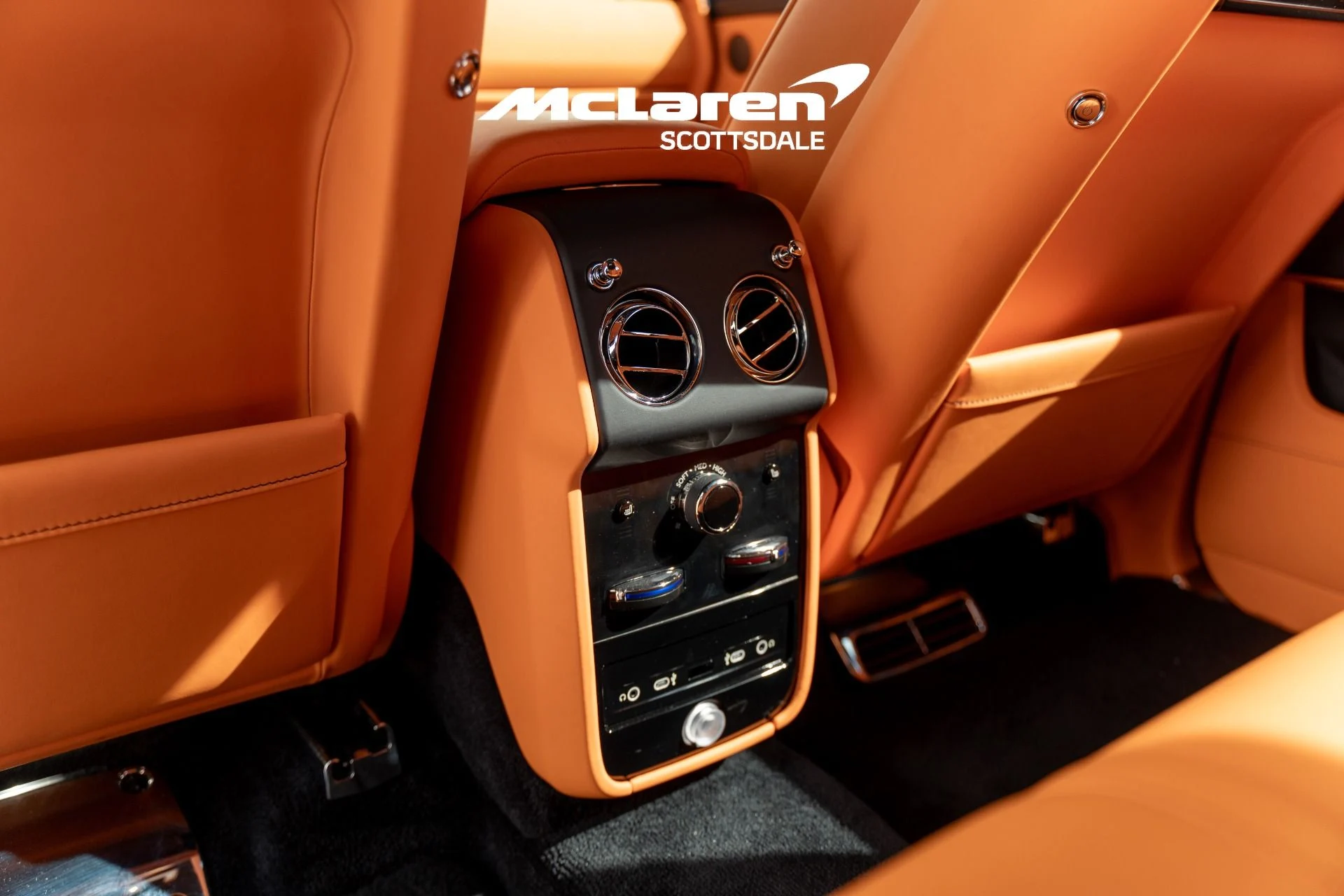 mph039_2083925808_Used_2025_Rolls_Royce_CULLINAN_1762551251_912e406cb7