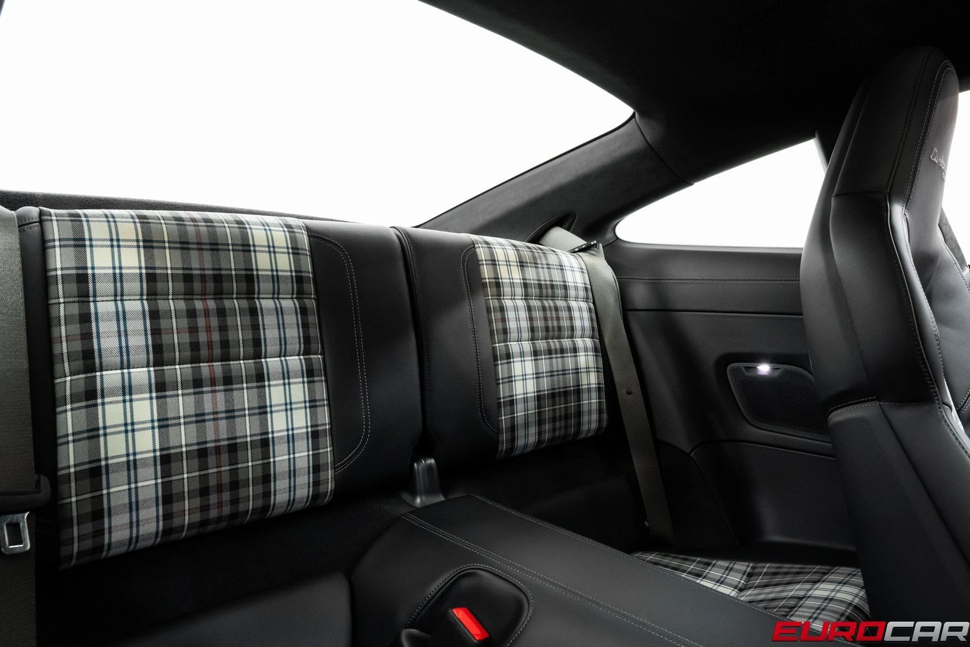 mph039_2087423954_image_40_a497ed719e