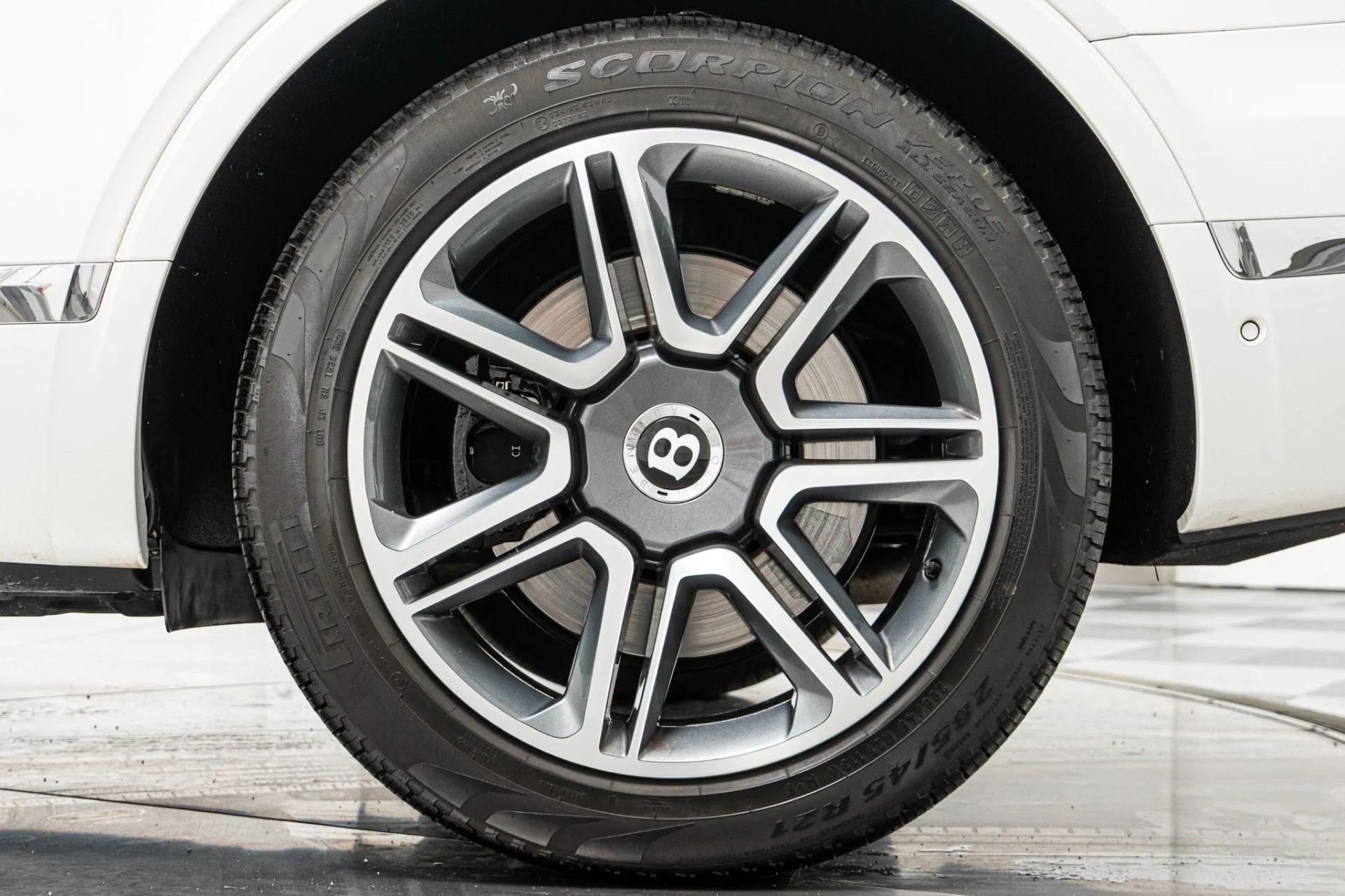 mph039_2089148604_Used_2018_Bentley_Bentayga_Activity_Edition_1786648878_d47b17a326