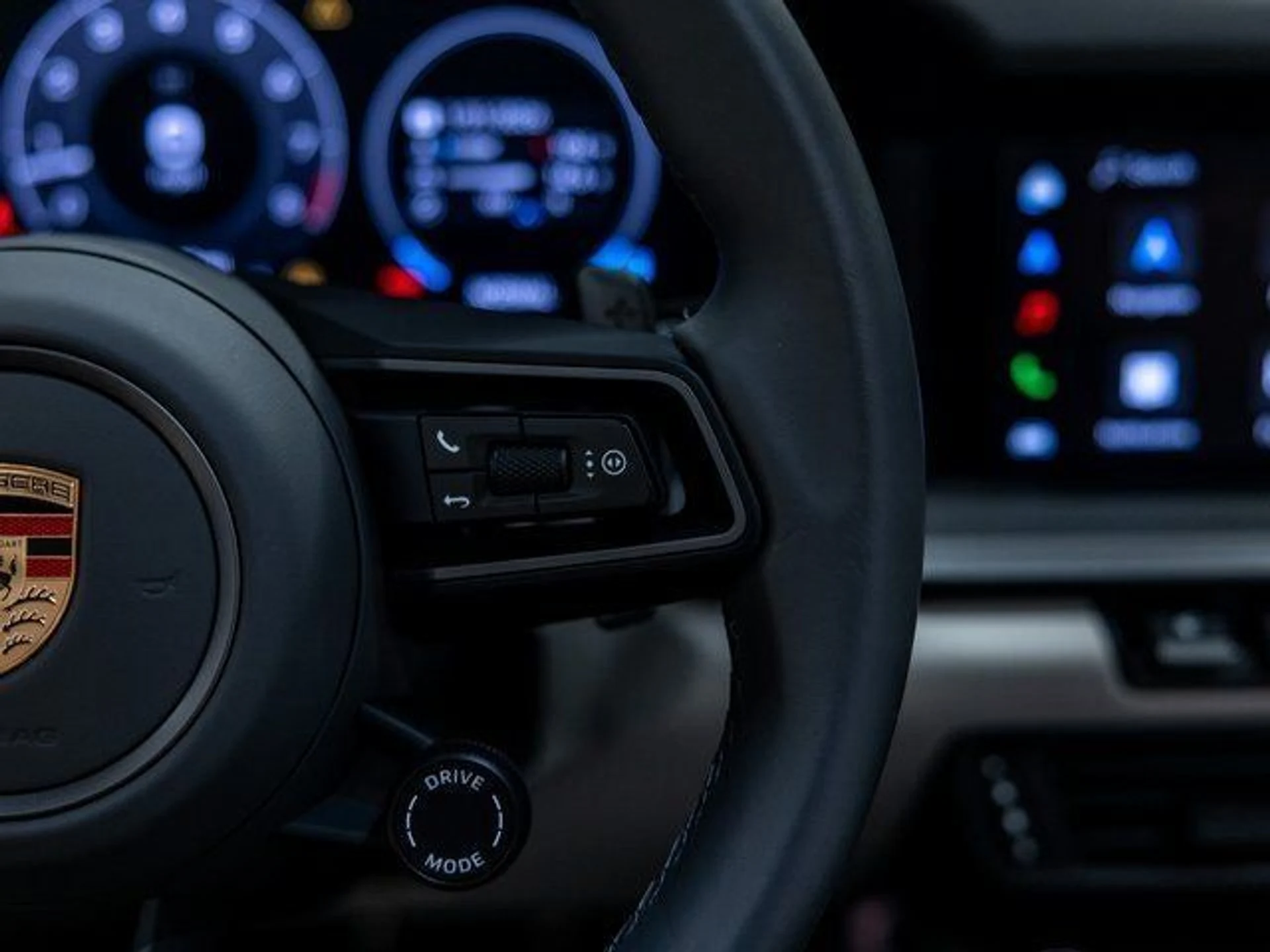 mph039_209666569_40_edce4a052e