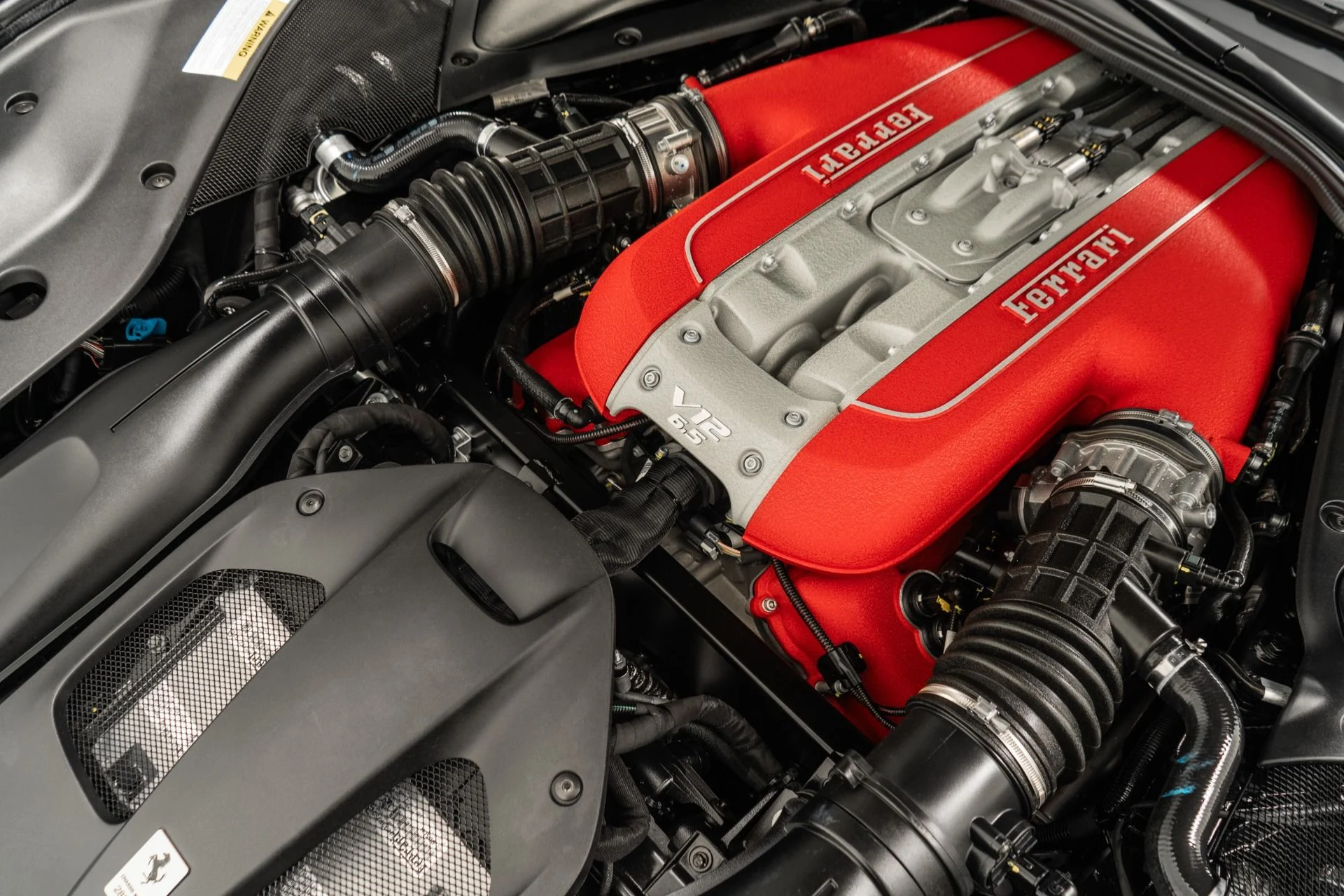 mph039_2107523327_Used_2023_Ferrari_812_GTS_1760995680_199541987d